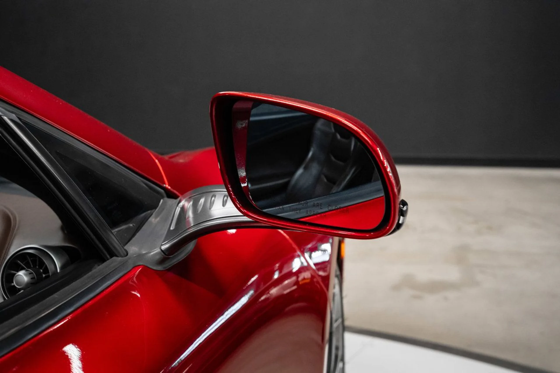 mph028_3559380999_mclaren_mp4_12c_2014_a022565579