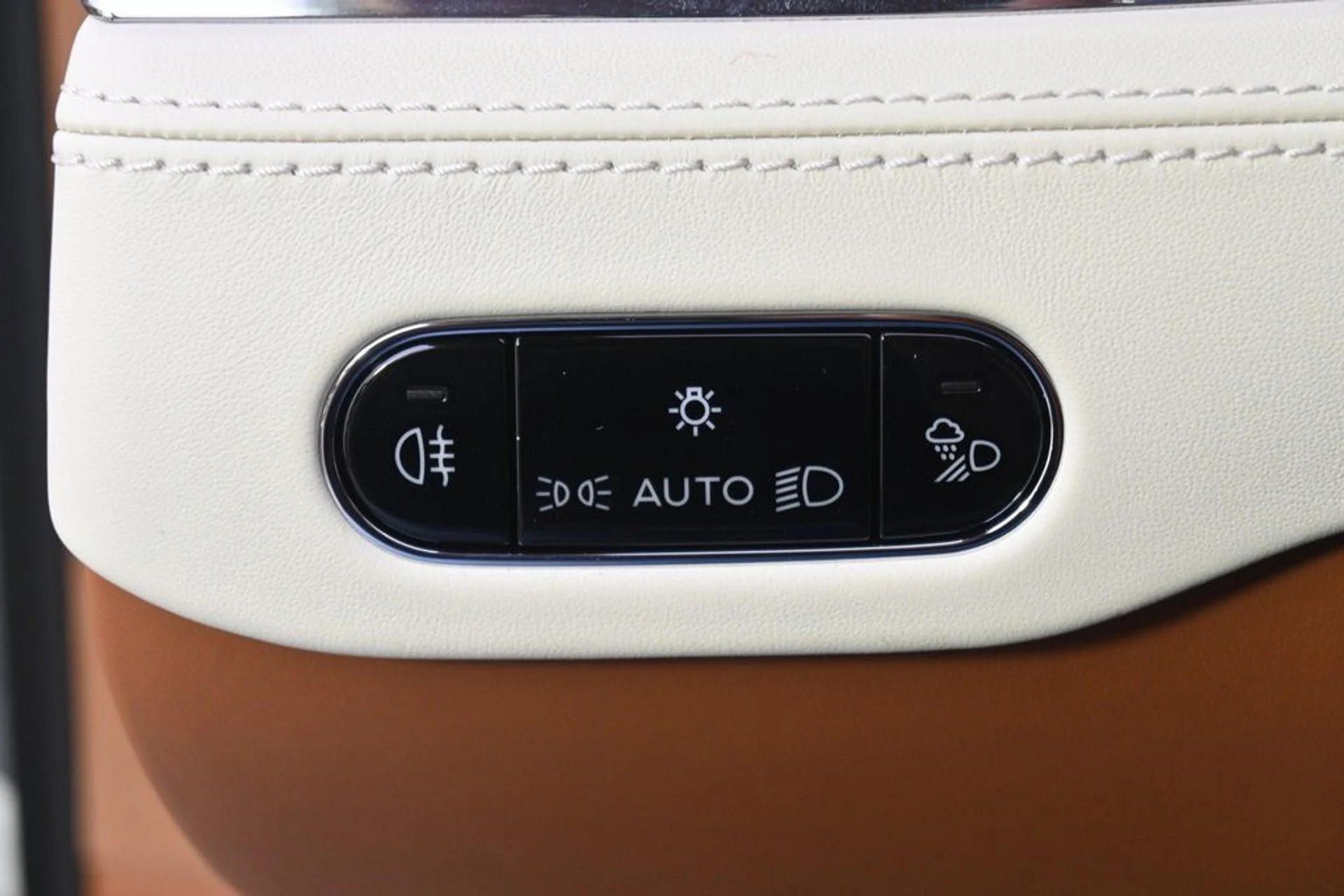 mph028_3562212640_4e1e9f8f9c4943e09e655dc49f6dc4c2_f3887fcedc