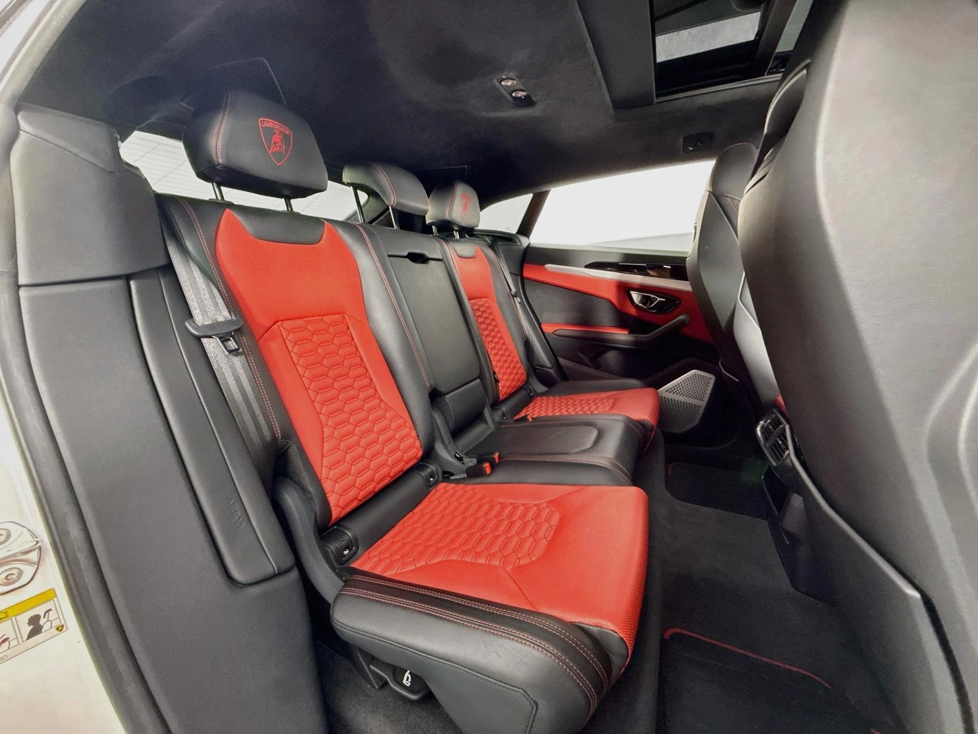 mph028_3568241729_Used_2020_Lamborghini_Urus_1788550614_158c3b4d06