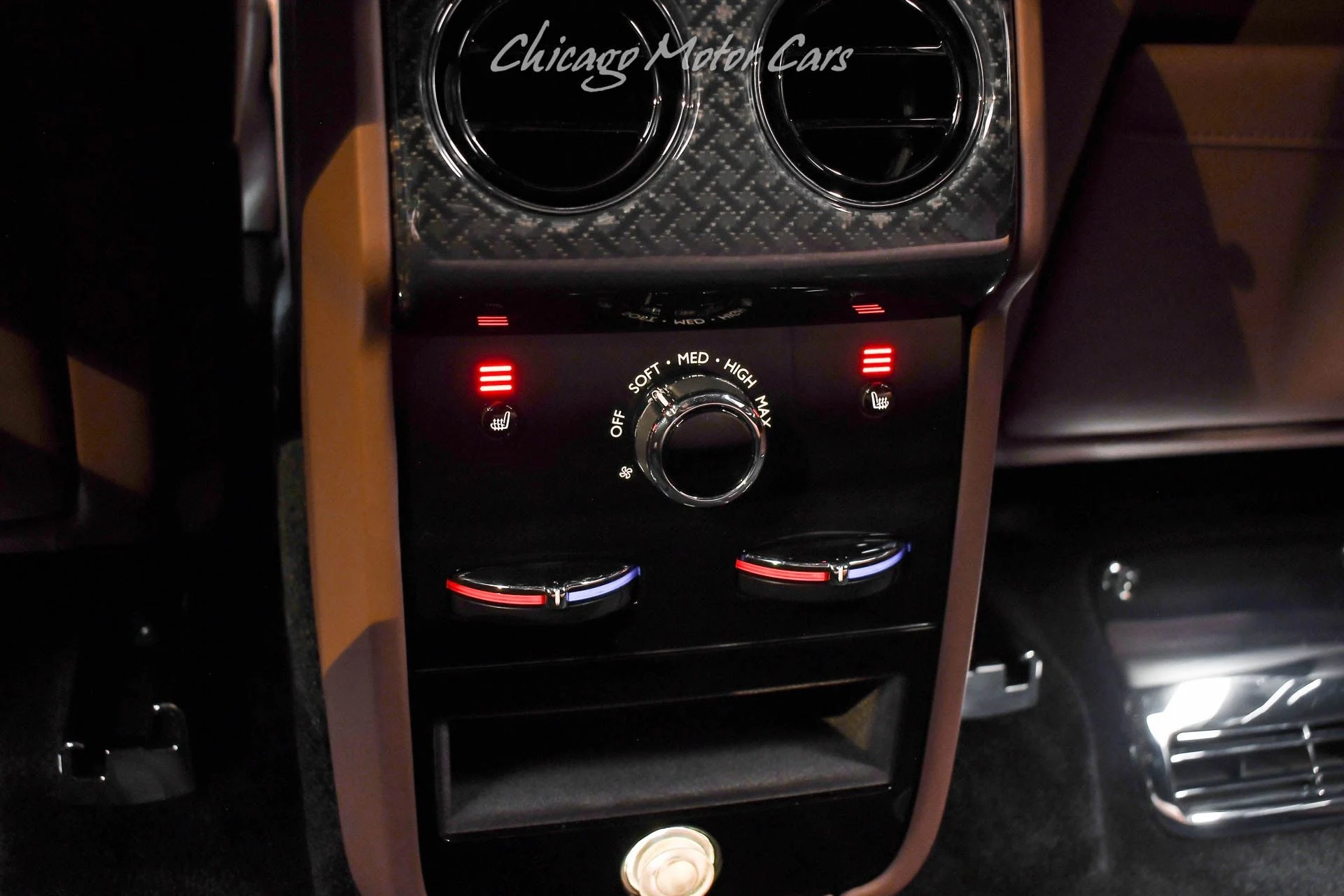 mph028_3570172826_12954_p29_l_25d176e0d4