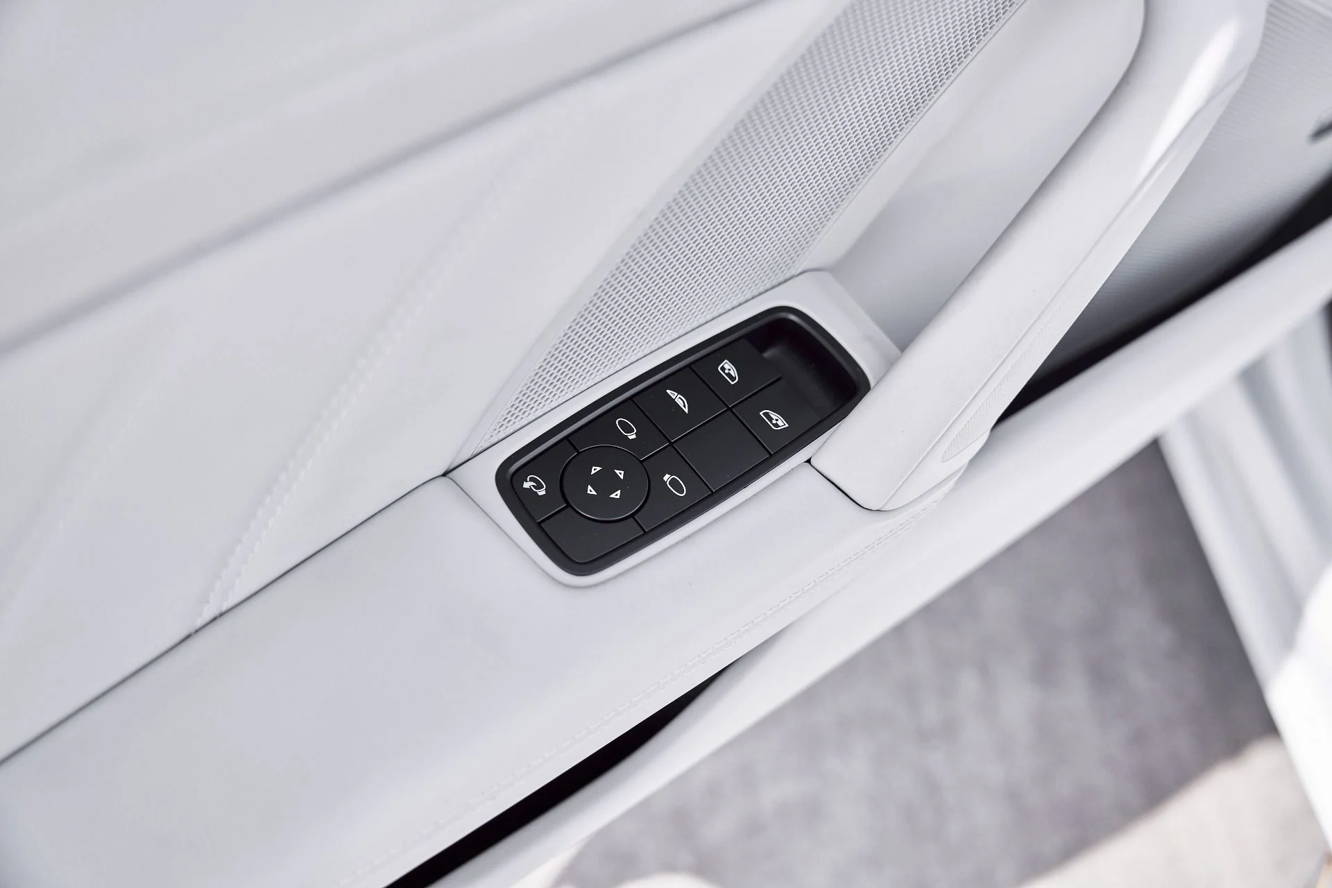 mph028_3570481201_Used_2025_Porsche_911_Turbo_S_1772157268_d7ffd83ab1