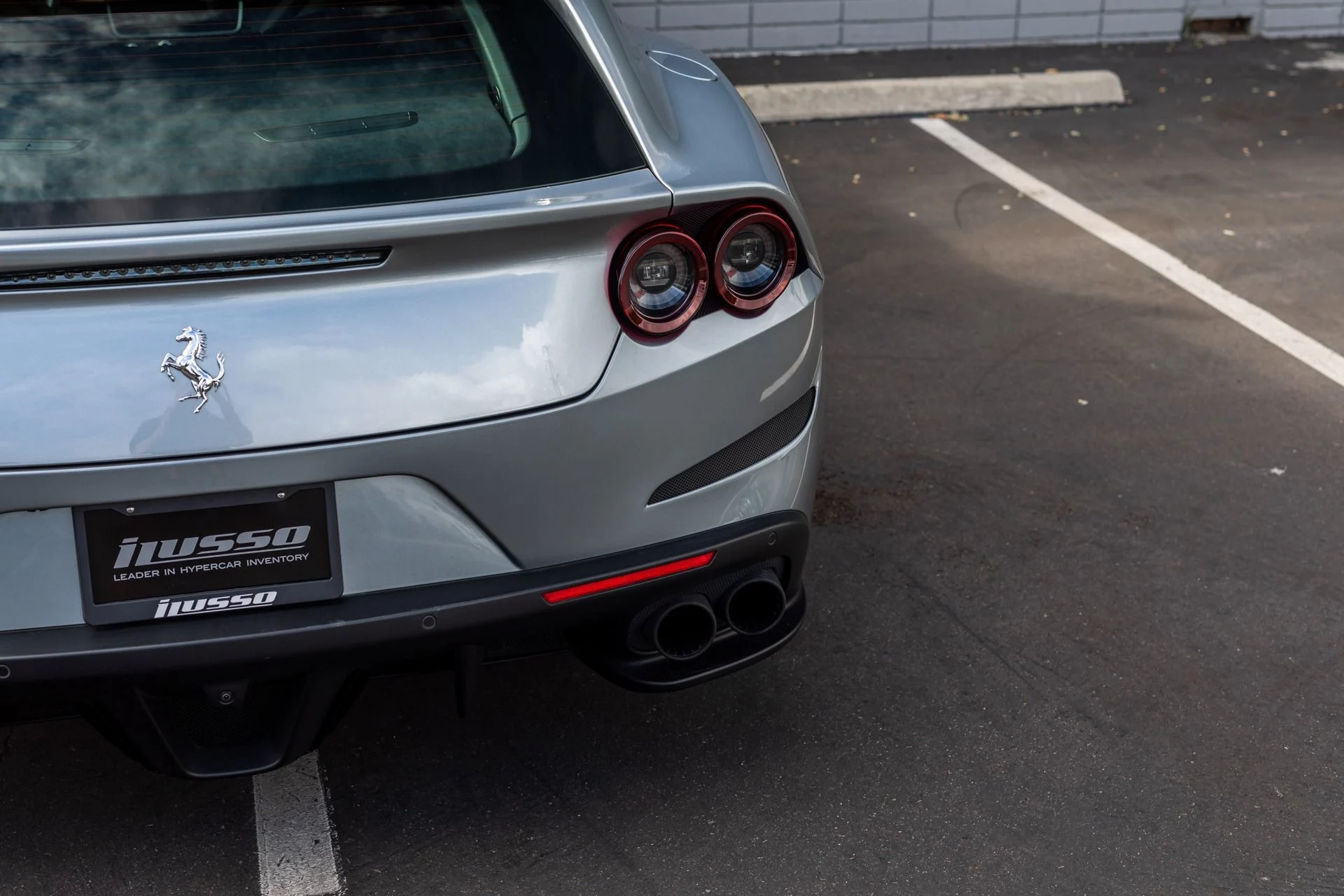 mph028_3576009679_Used_2018_Ferrari_GTC_4_Lusso_T_1701305213_1897d7fef3