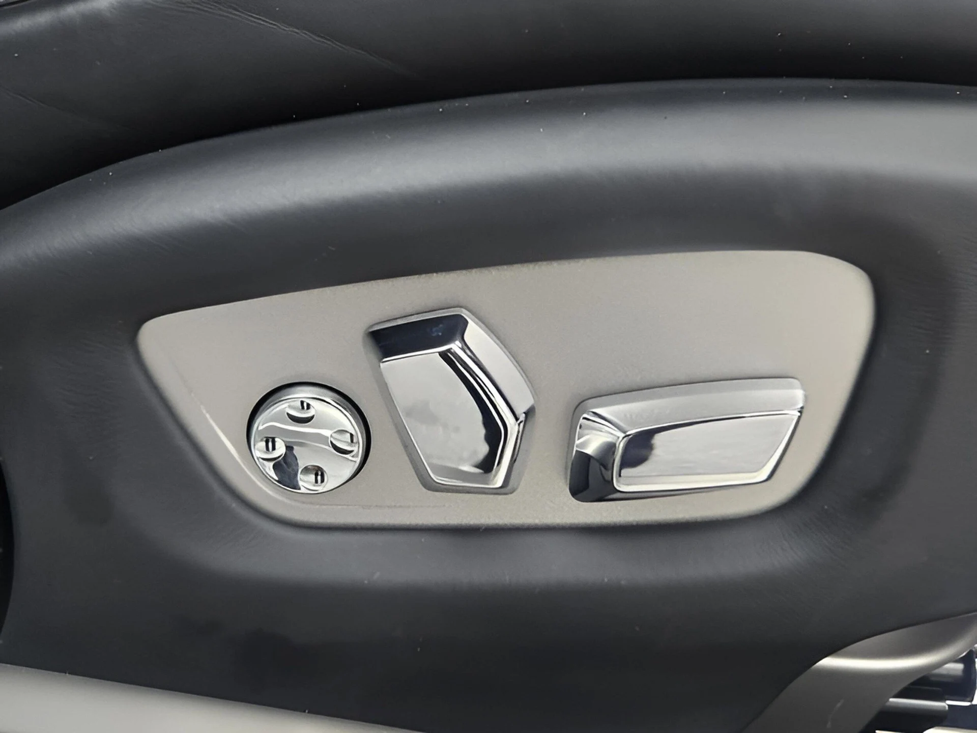 mph028_357873566_15c3c54a4c395a6cc0a85daa9870853dx_3175ac4286