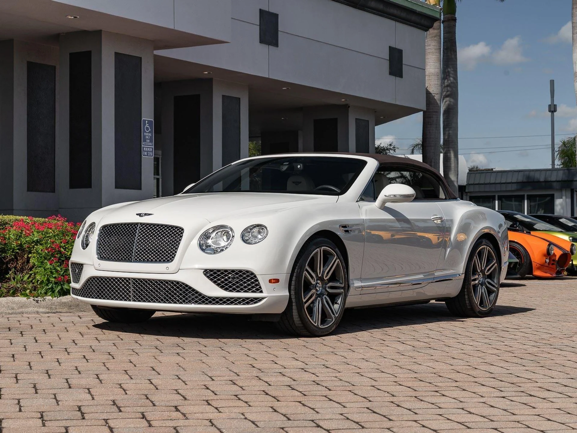 mph028_3581786906_Used_2018_Bentley_Continental_GT_1767952846_c3e76db29e