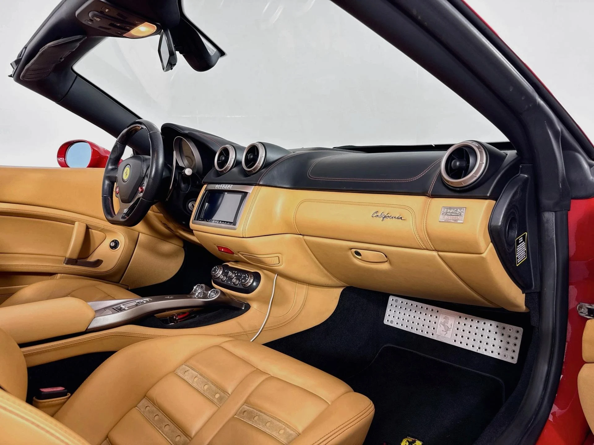 mph028_3593475806_Used_2010_Ferrari_California_1790360481_d87eab0a11