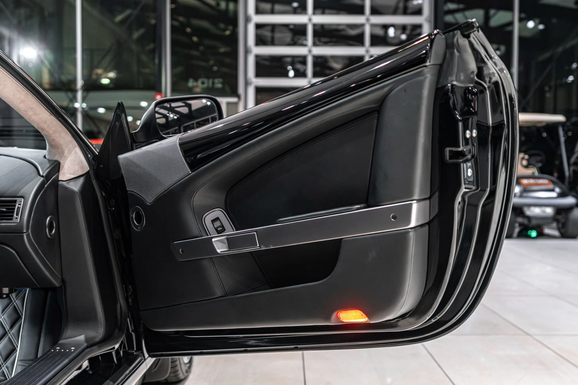 mph028_3593864896_13205_p29_l_dd2a6f0263