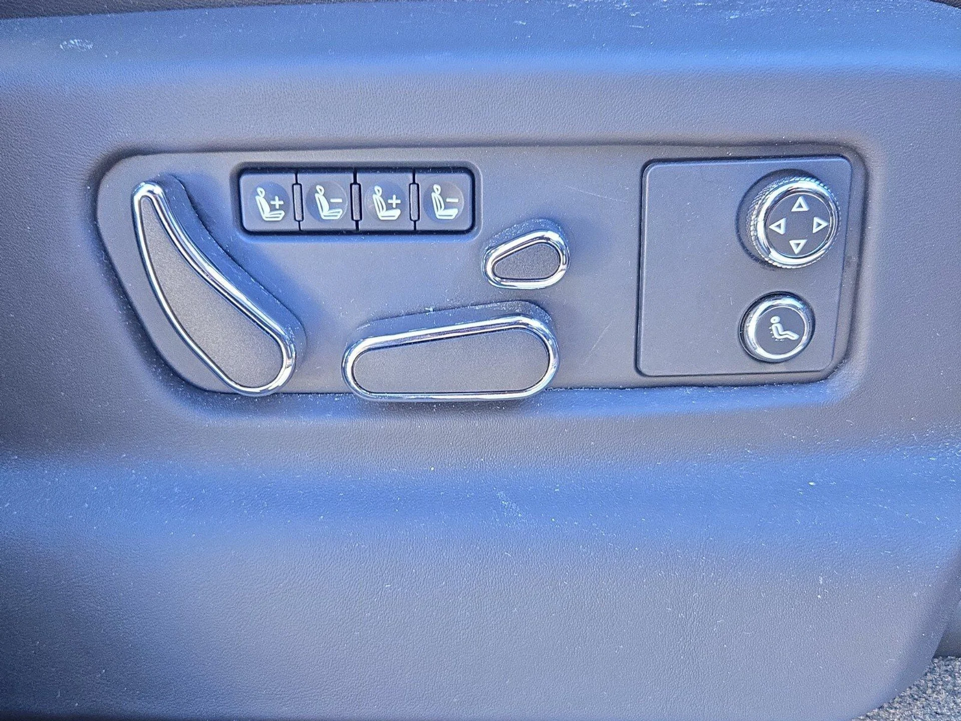 mph028_3594220058_95fcdadb896efecd522846f7000c4923x_c025a31602