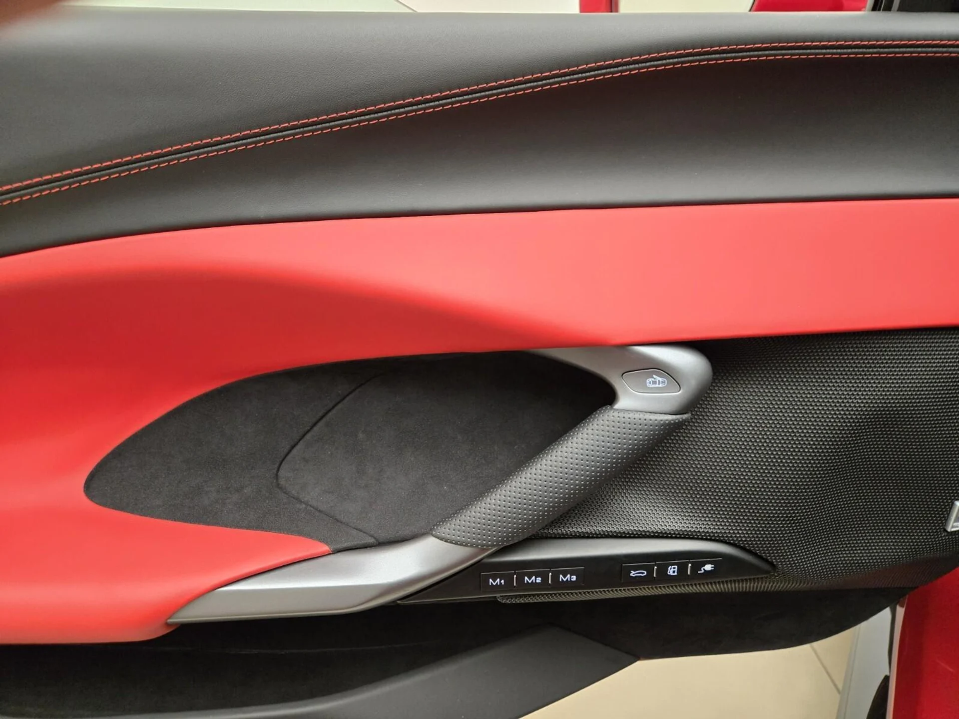 mph028_3594877670_Used_2022_Ferrari_296_GTB_1753425243_f26fbe28e5