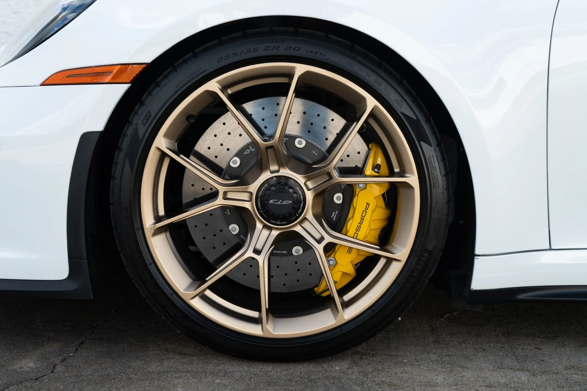 mph028_3606318115_Used_2024_Porsche_911_GT_3_1774306212_1d5d99b0db