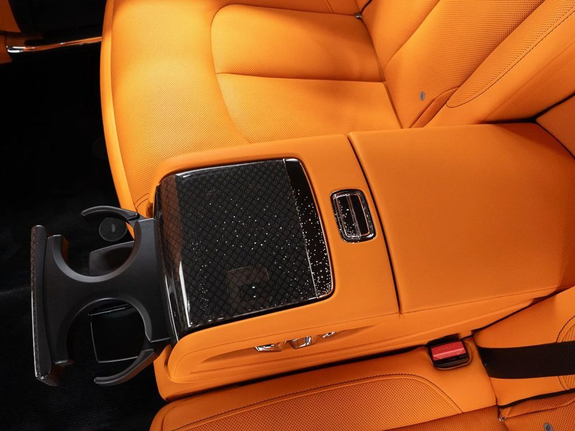 mph028_3611922480_e2d4f7b7e017e1258a936f83b3b3e16f_05d85dffa1