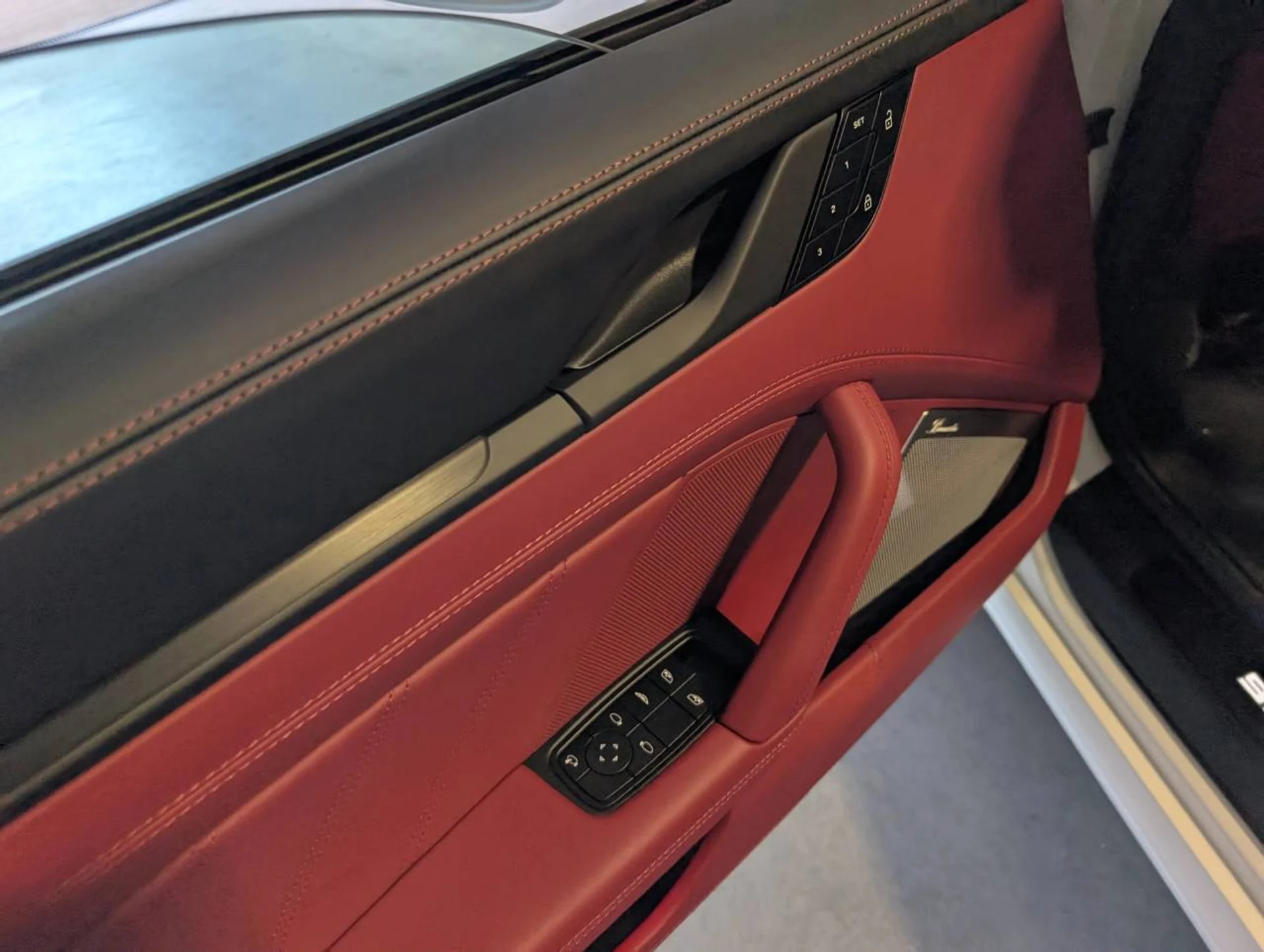 mph028_3624891872_2e5e3bb0e0e00cb57d4adba7b2d3fdbfx_41a40b5c77