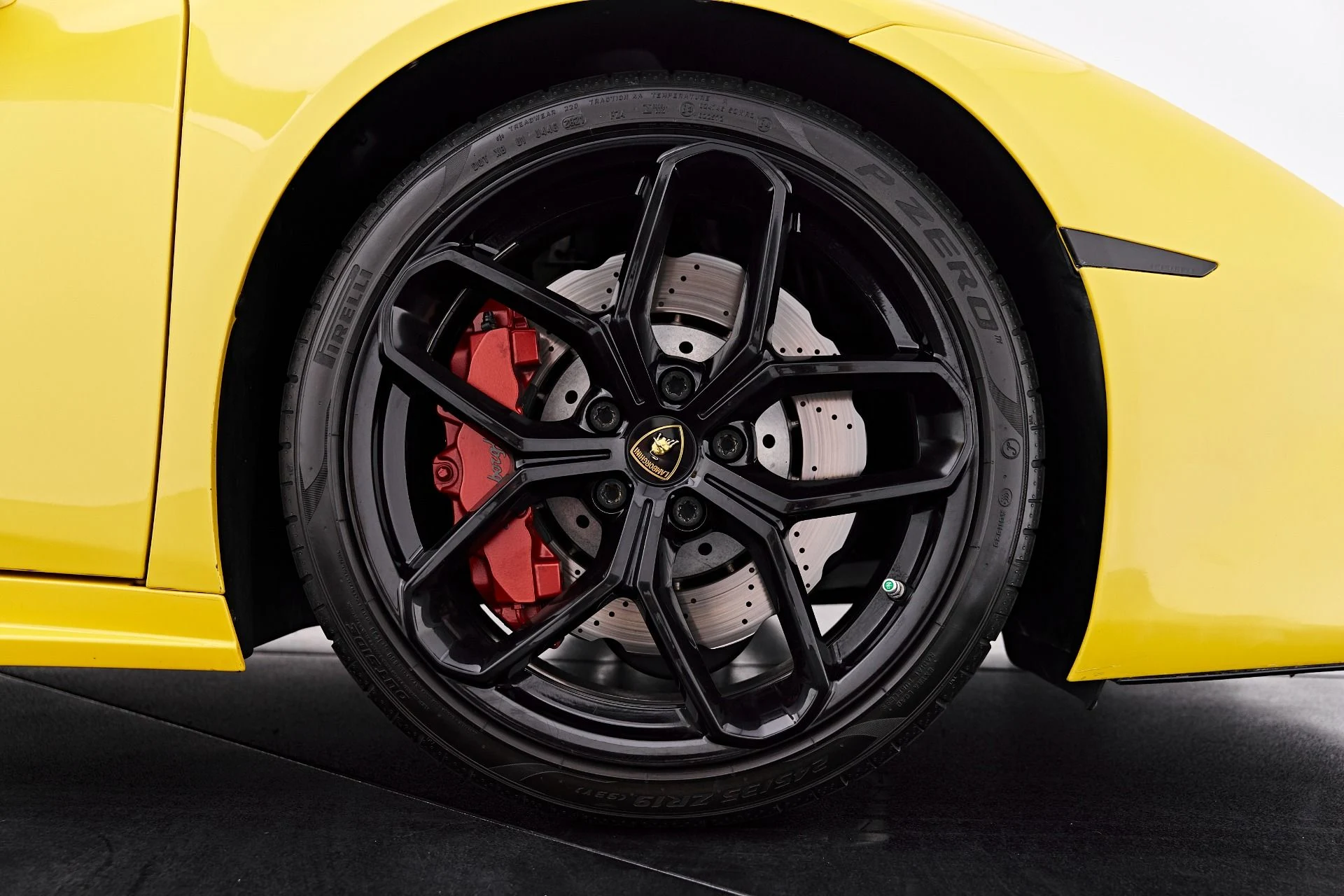 mph028_3627131185_Used_2017_Lamborghini_Huracan_1786046260_1ed8232d94