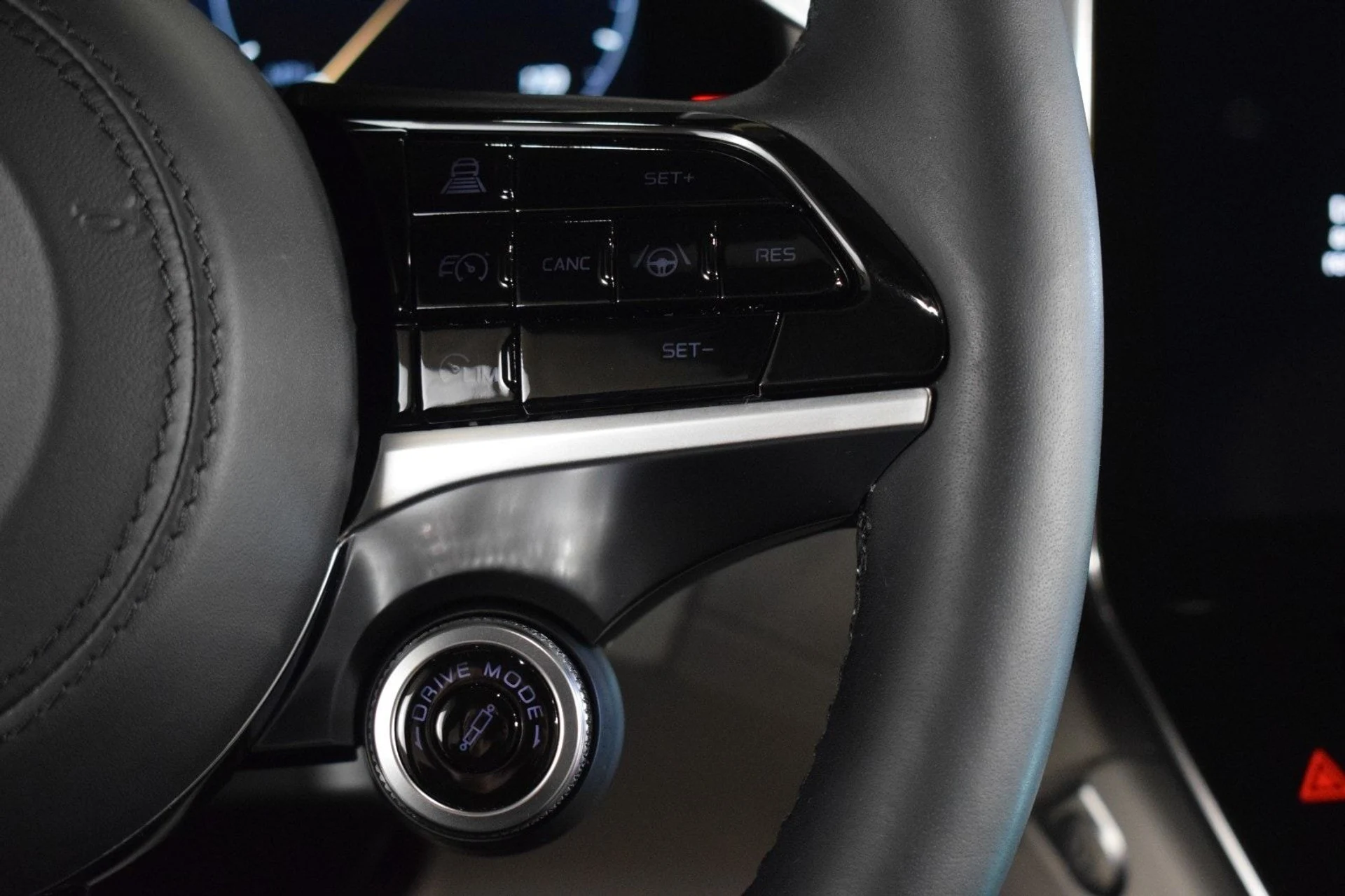 mph028_3631155523_19364f7856e9059127d84b60a8c554cfx_9b6999a03e