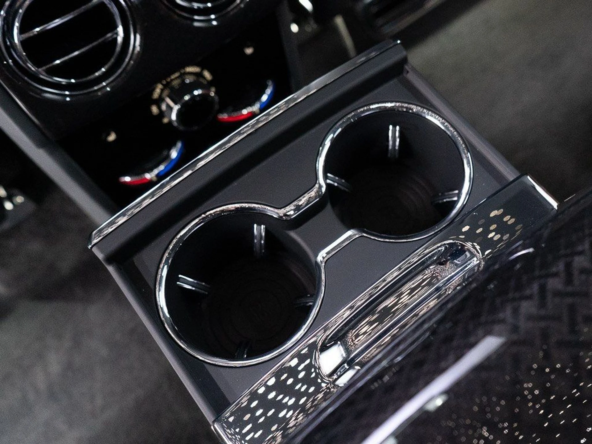 mph028_3634974170_40021a6540634f02bd34613be255007d_d2bc3920ef