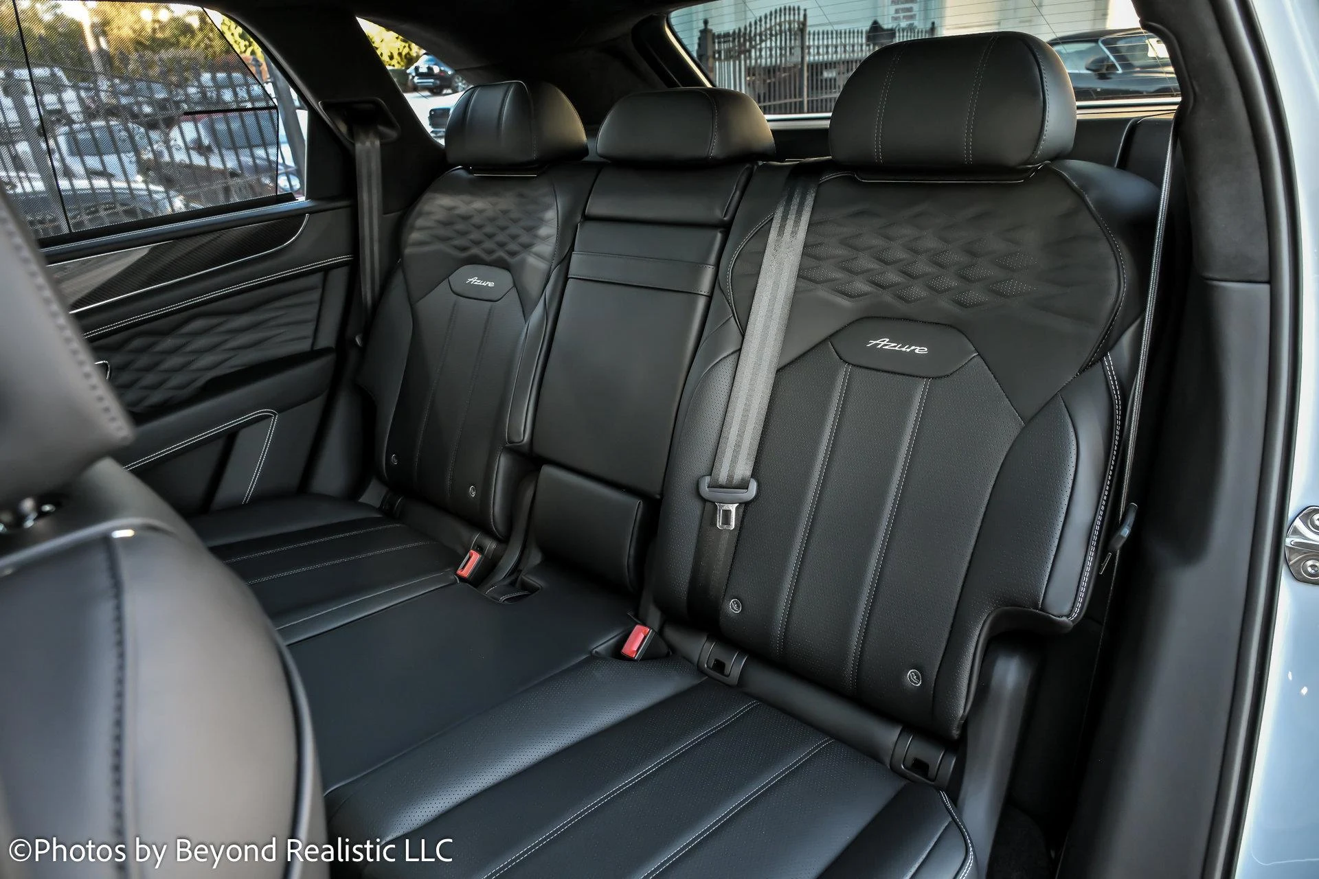 mph028_3643664885_Used_2024_Bentley_Bentayga_Azure_1762420098_bb433a8f7d