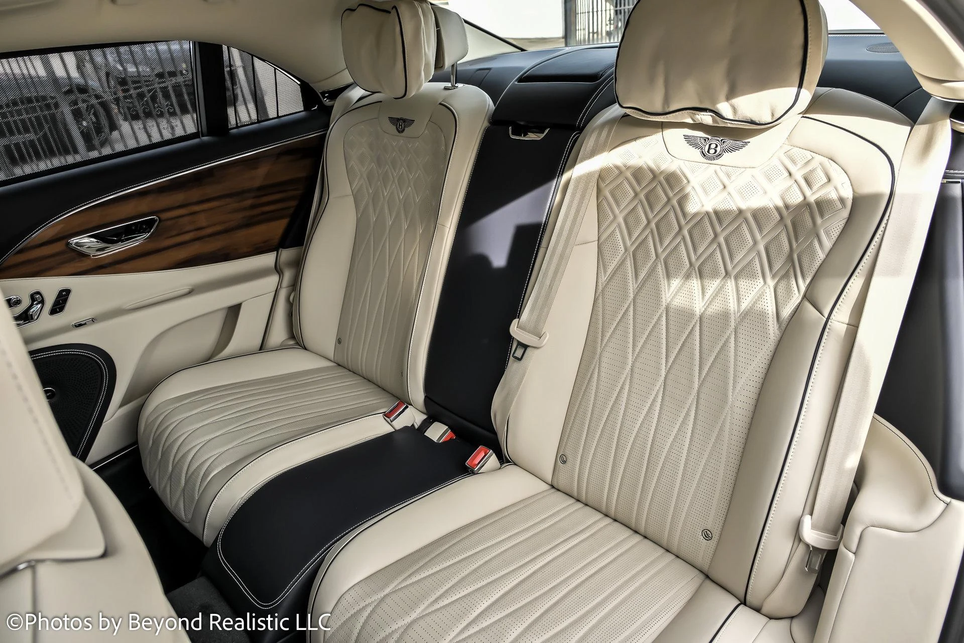 mph028_364785759_Used_2022_Bentley_Flying_Spur_W12_1761810947_280145964e