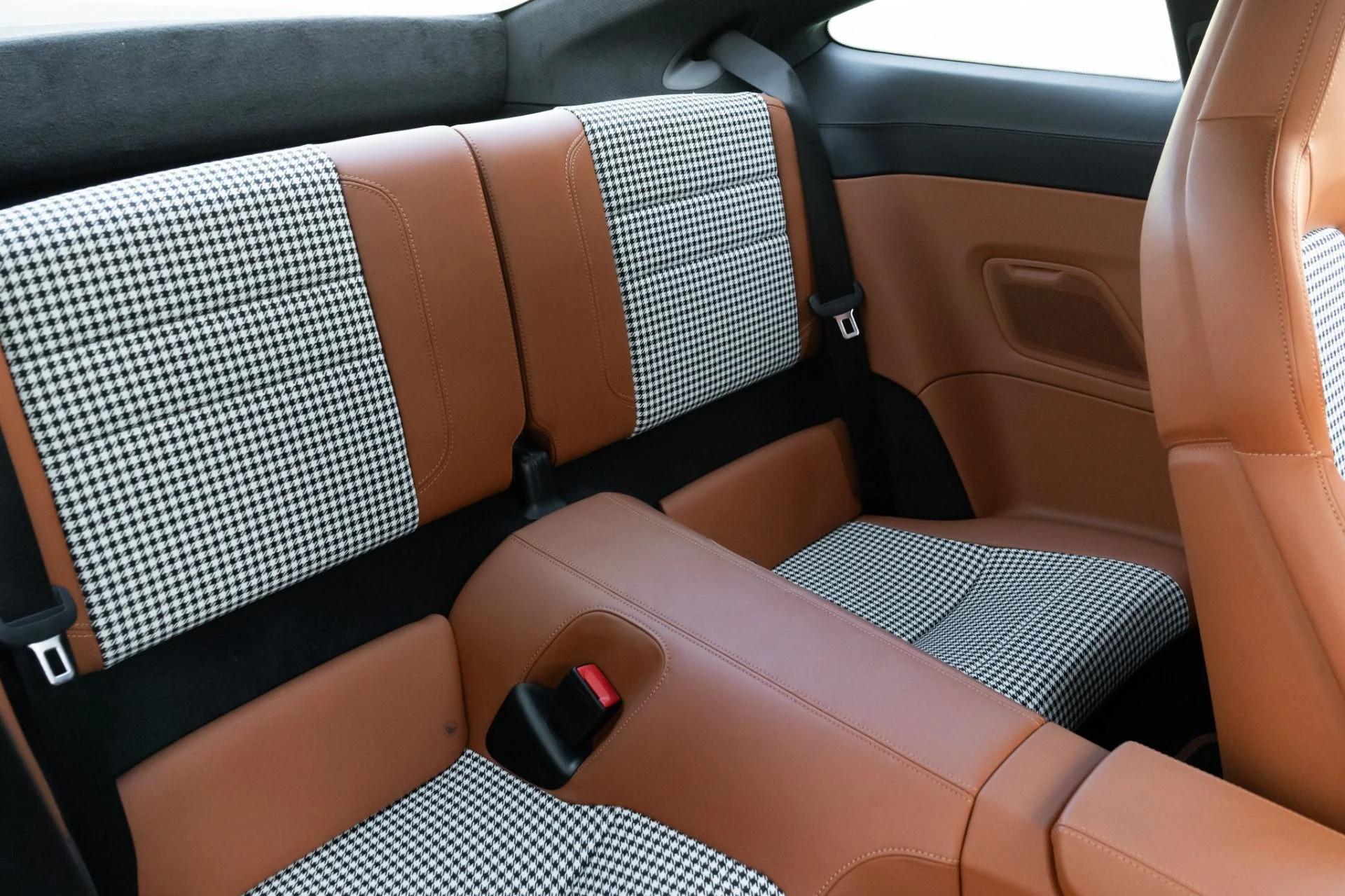 mph028_3649588208_Used_2023_Porsche_911_Sport_Classic_1767656411_f98feb9985