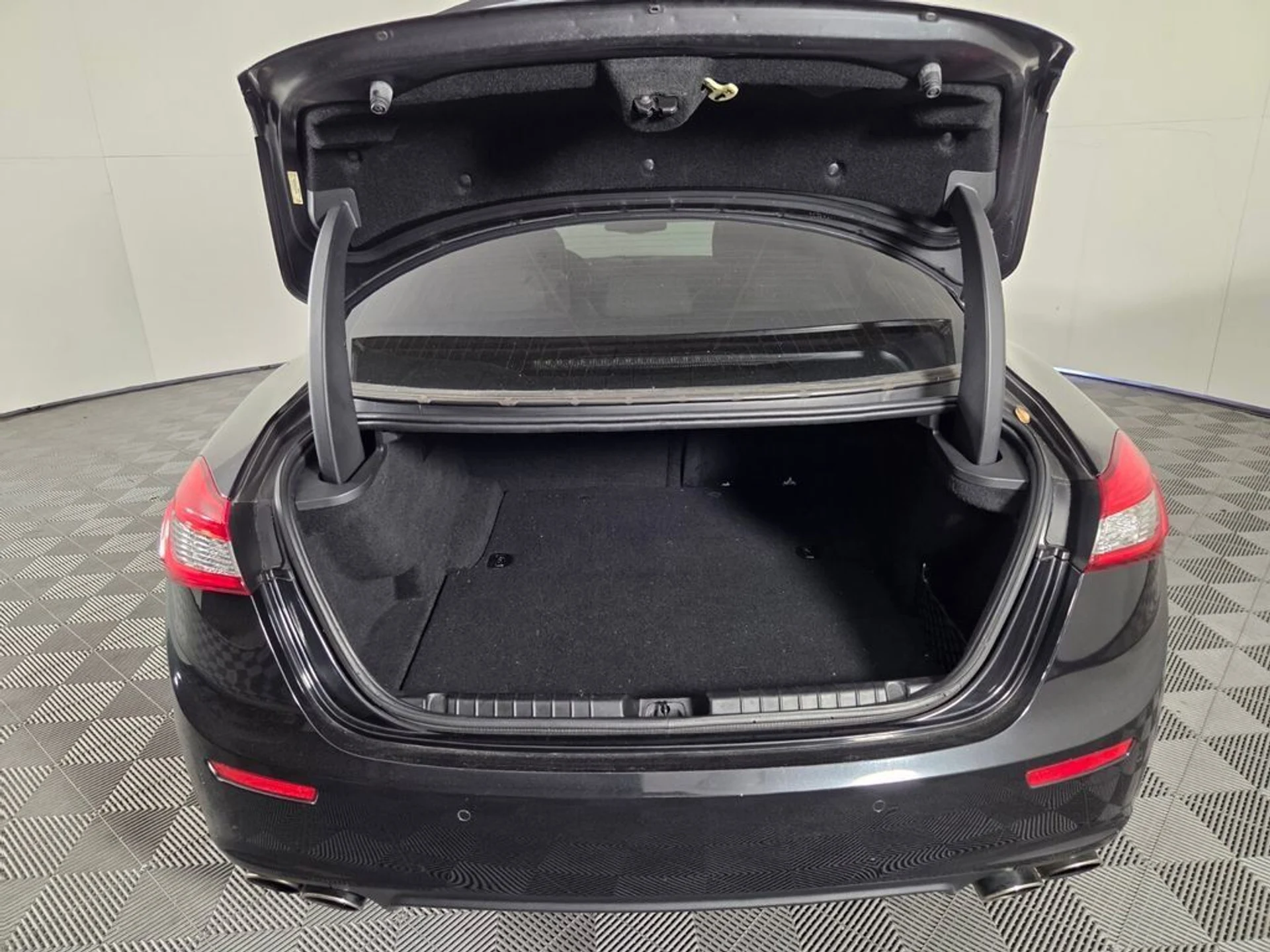 mph028_3653946323_17adbb7e6ee2e93ed9f22b7b9a175be9_80c47203ee