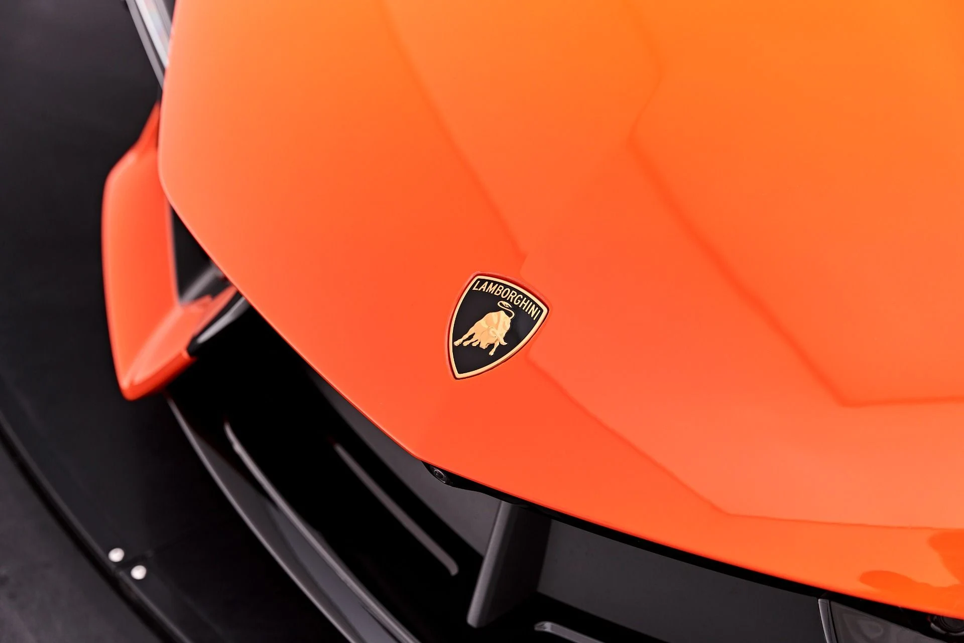 mph028_365427685_Used_2024_Lamborghini_Revuelto_Base_1787792761_4ca63812e7
