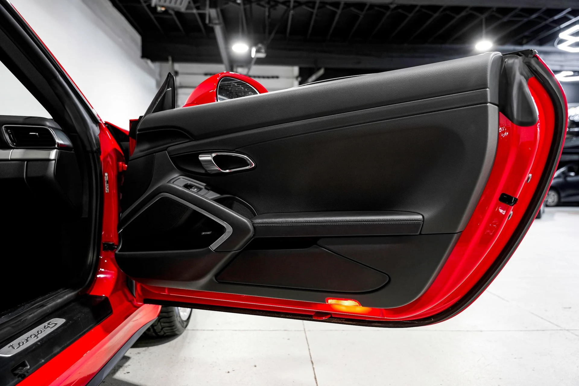 mph028_3656177846_902446988004e1150e898d1eb2da5560x_45ba31b430