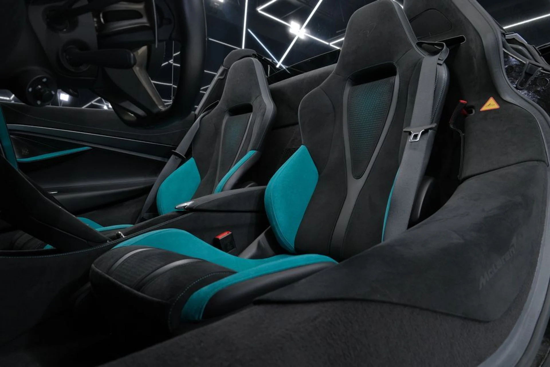 mph028_3657886725_dc13d6c7aa474051c467ec927c42d649_556205757a