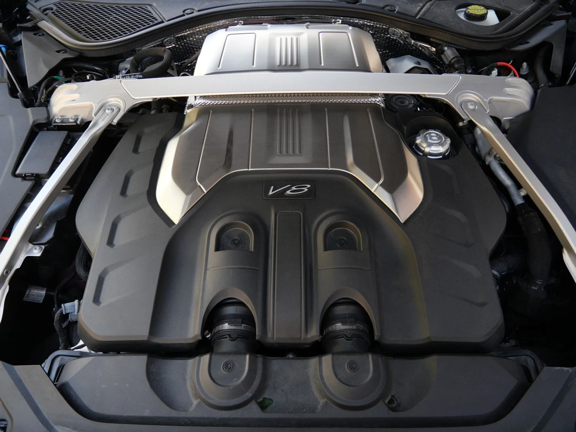 mph028_3673647322_c5a60e85395f6782ba32139b7080f961x_5e0f52bc3a