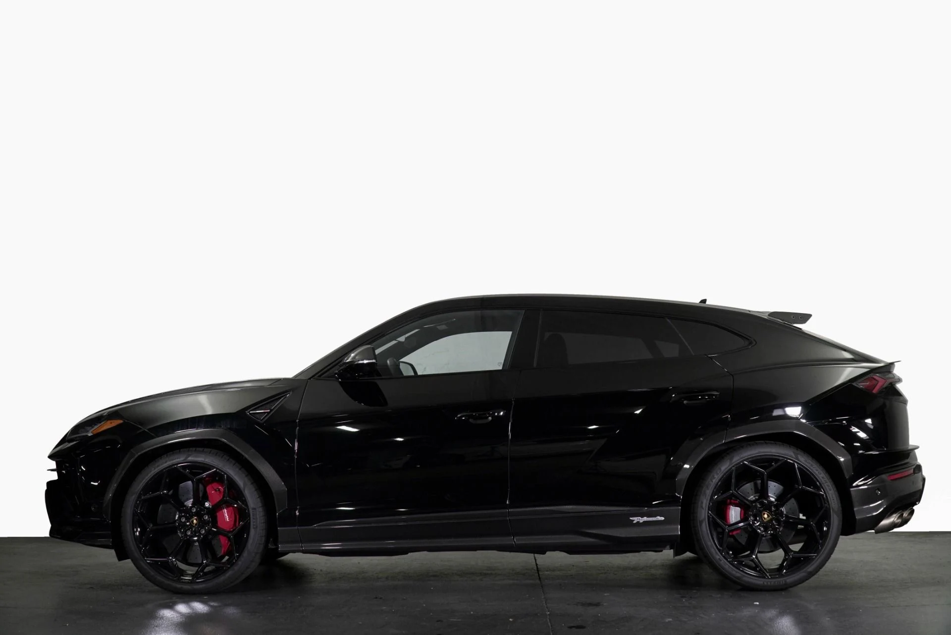 mph028_3679851738_Used_2023_Lamborghini_Urus_Performante_1773400197_5cc9f56f28