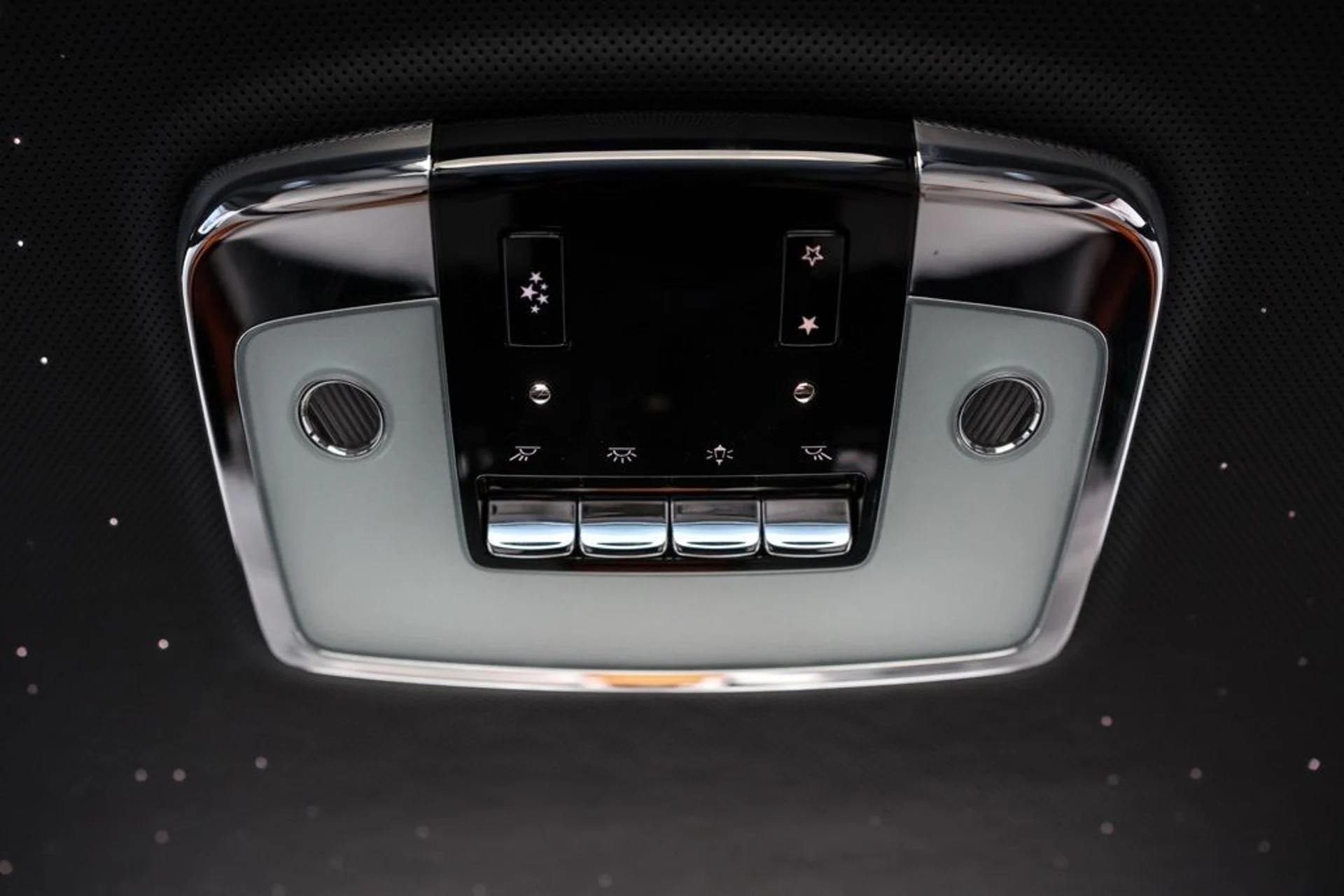 mph028_36826537_7q6ccz1nuw2xg1h3u73oi9nbervu_00a2329f00