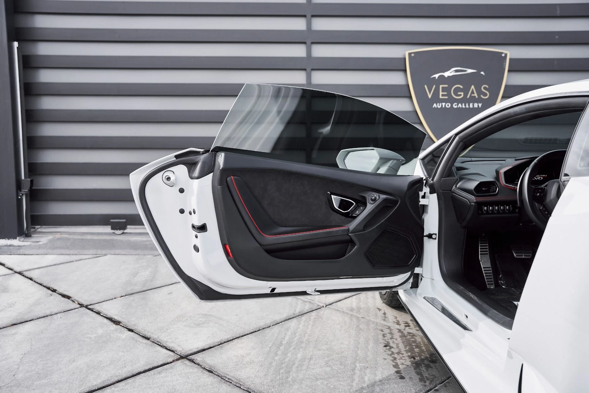 mph028_3683722433_Used_2020_Lamborghini_Huracan_EVO_1768438597_236c1785d3