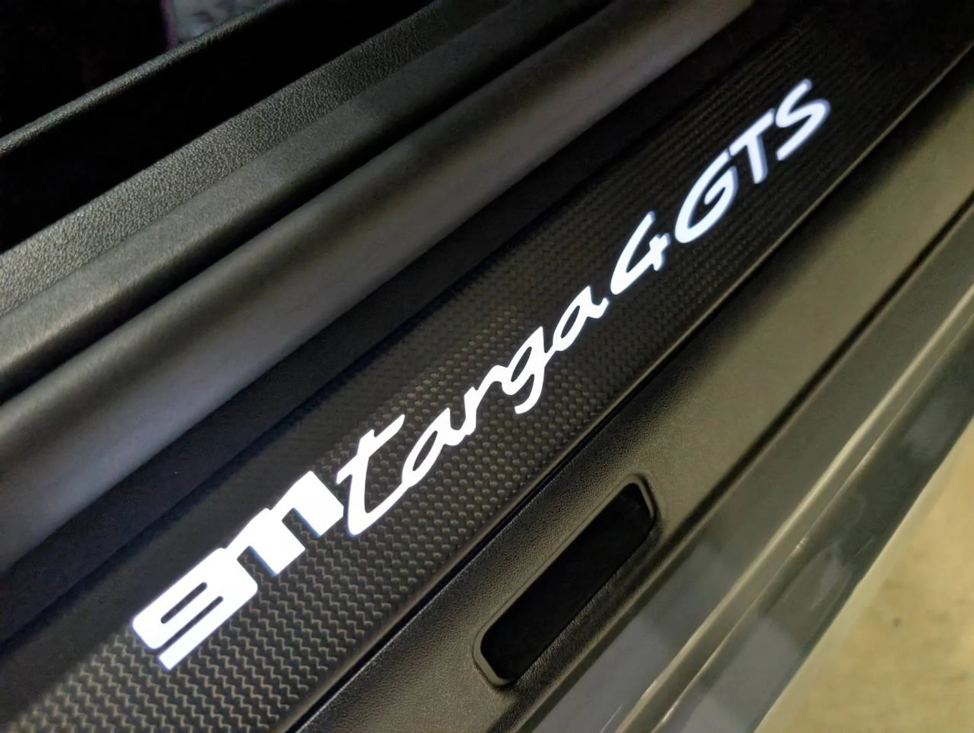 mph028_3690129163_ae8bd1f29ab8564576efc1794e6a40eax_a9c0cd1fb8