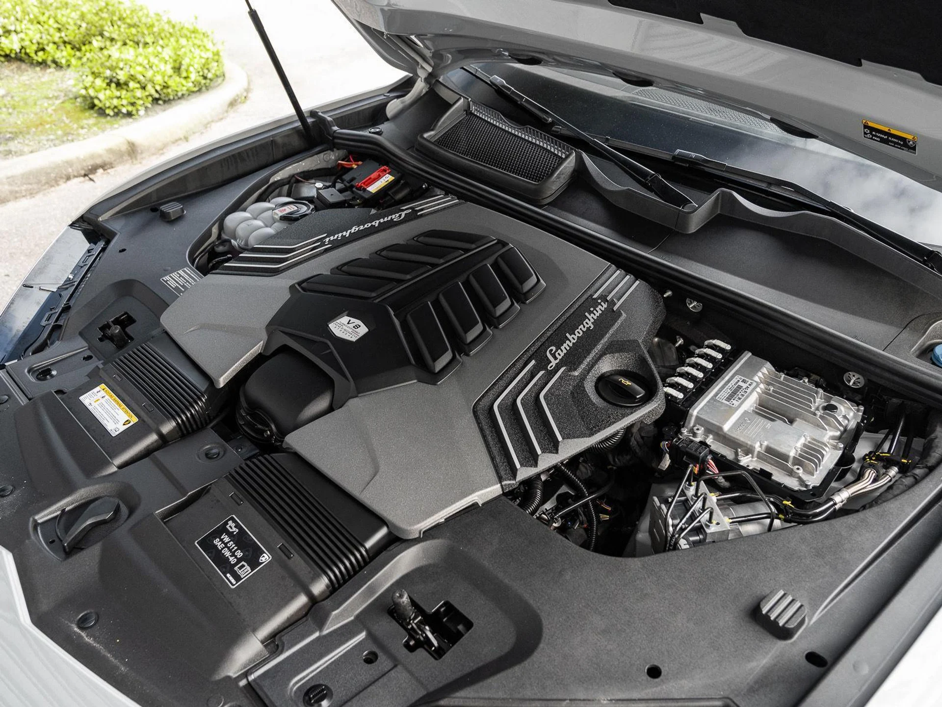 mph028_3690135364_Used_2022_Lamborghini_Urus_AWD_1777086176_d864d44740