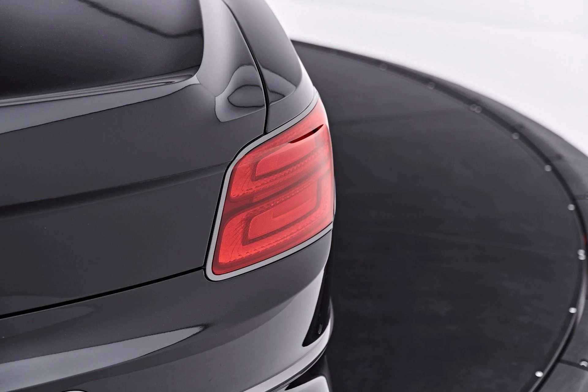 mph028_3691981941_Used_2025_Bentley_Flying_Spur_Speed_1786412199_302c40618b