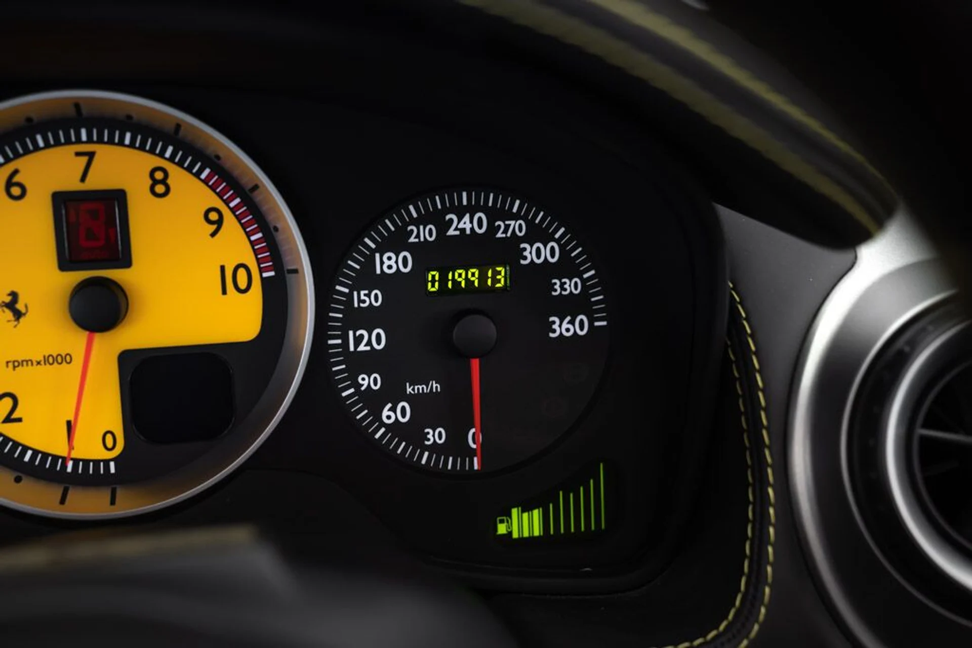 mph028_369632752_ferrari_430_2006_jpg_v_1773863537_92d44903d6