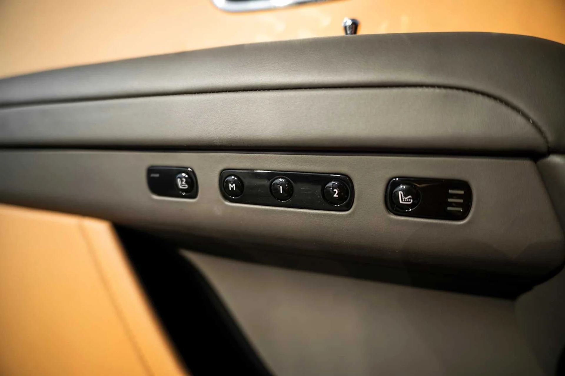 mph028_370247727_06554cd617302393c4e04dce1303ee68x_5e068f7254