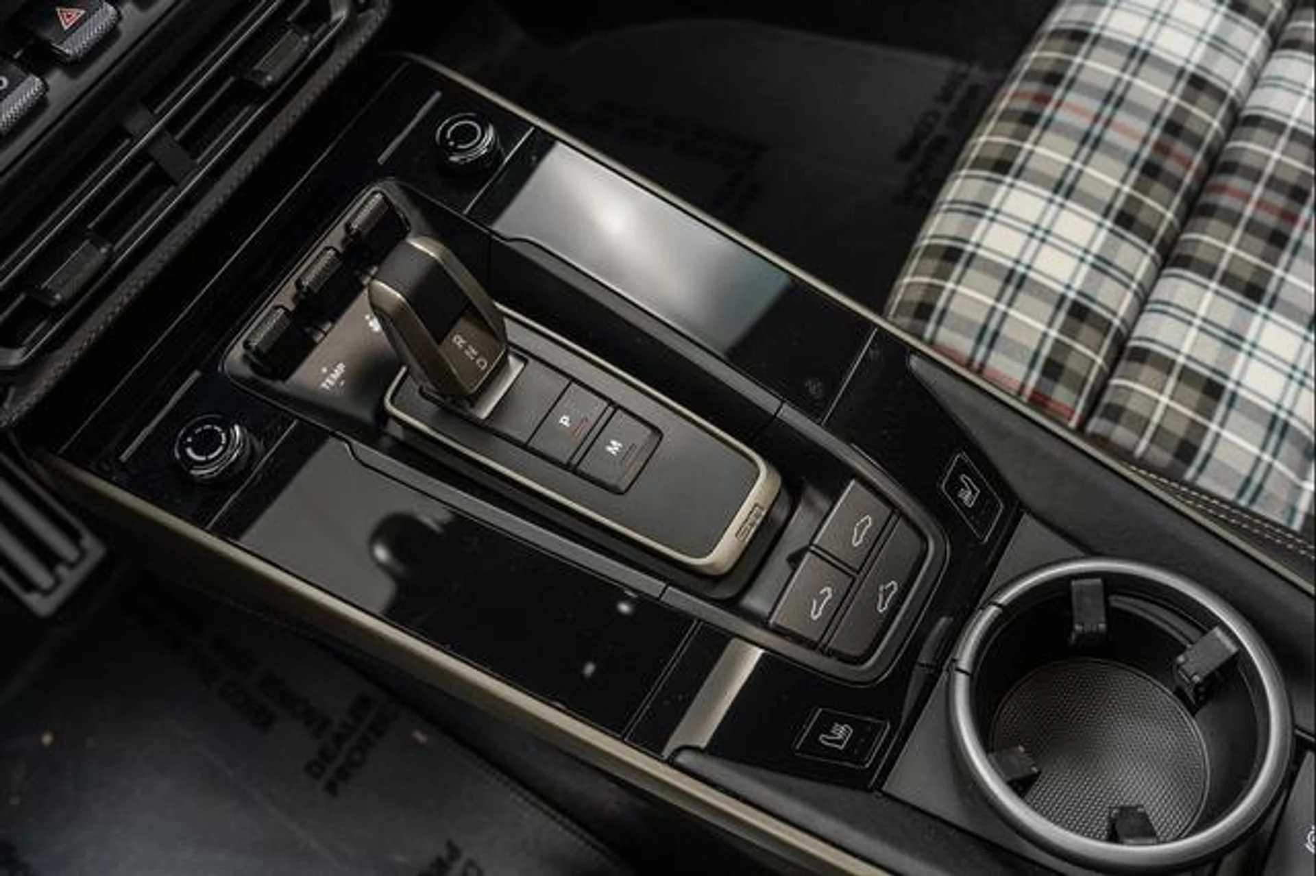 mph028_3704235967_MHV_1_Tx_O_Wdx1hc_Th9_RSQJRO_7_L_U_a21c2d3241