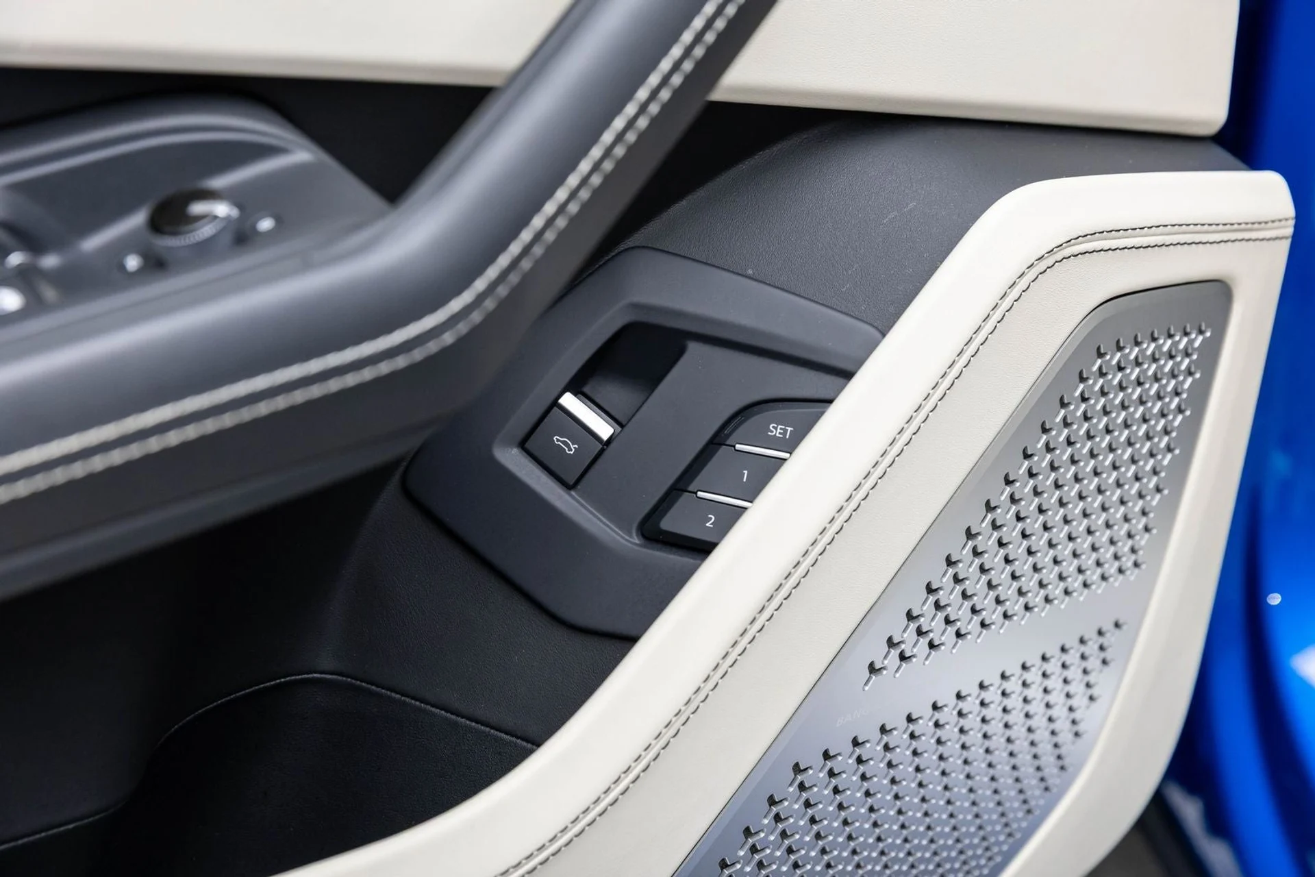 mph028_3706332583_29_8e48f399ce