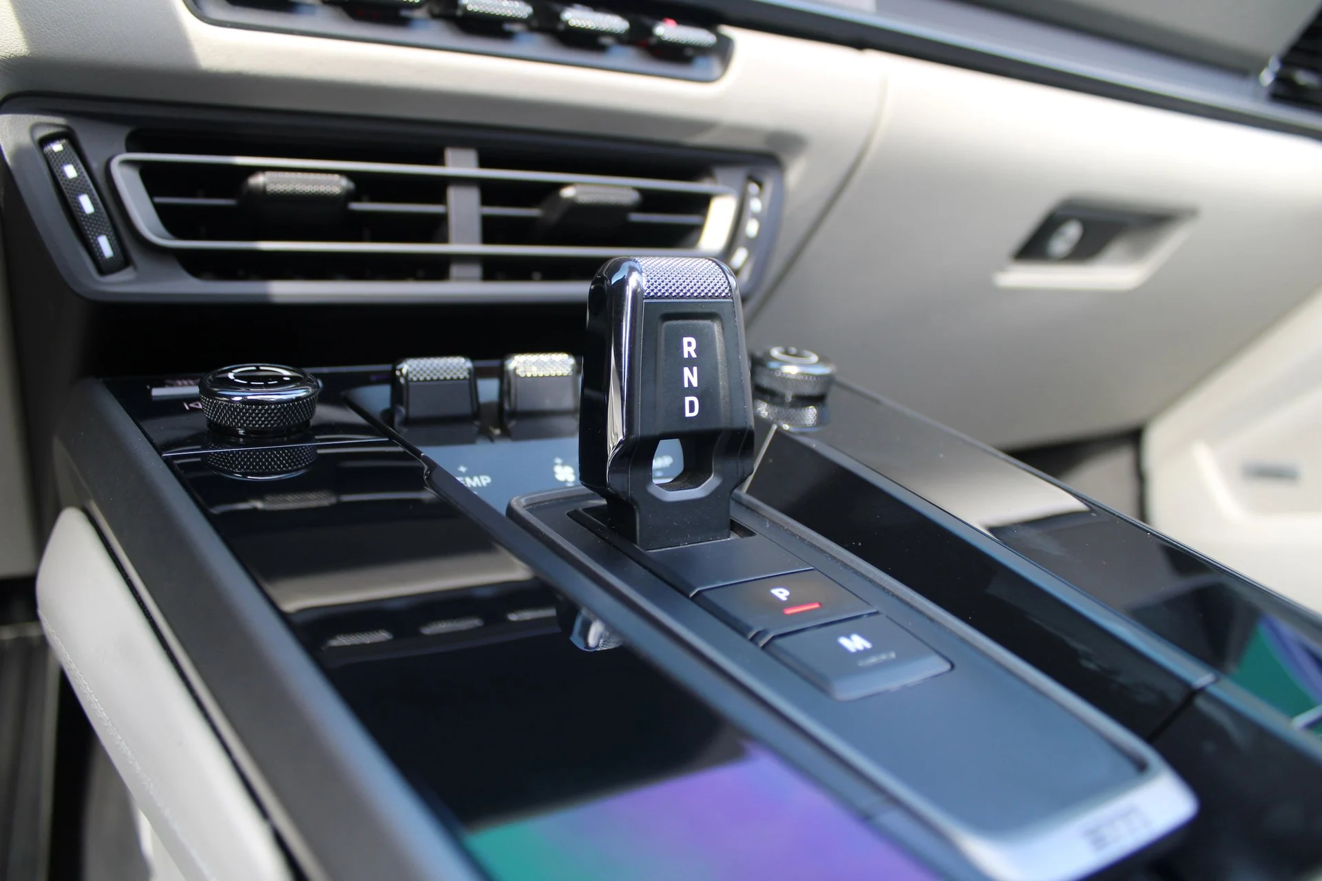 mph028_3707436476_45227d42797f84daf93d230b6d13ad7ex_707a24d142