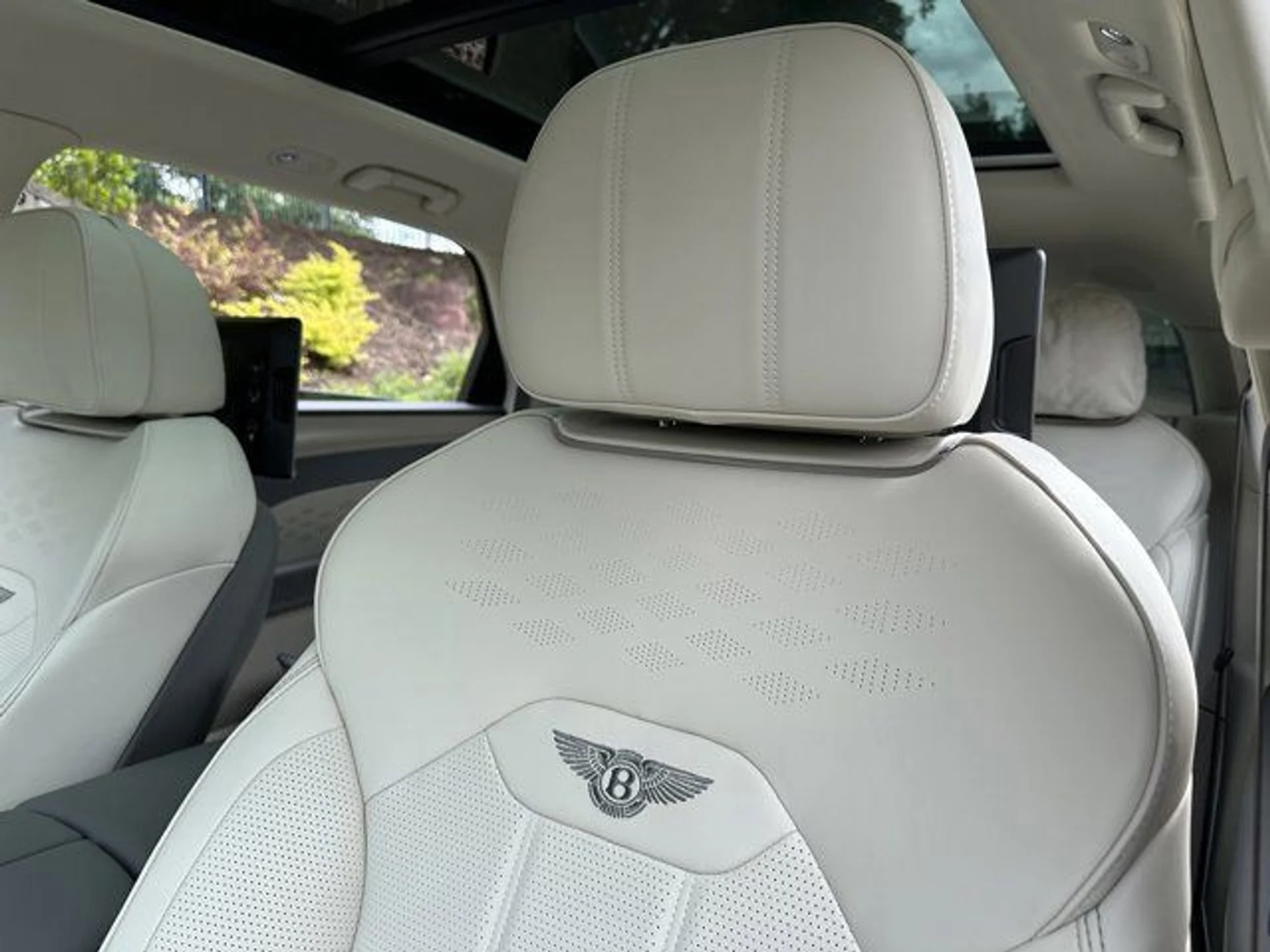 mph028_3708866831_868eb6c0fd214d05903fd08c5af296ef_07b402d8b6