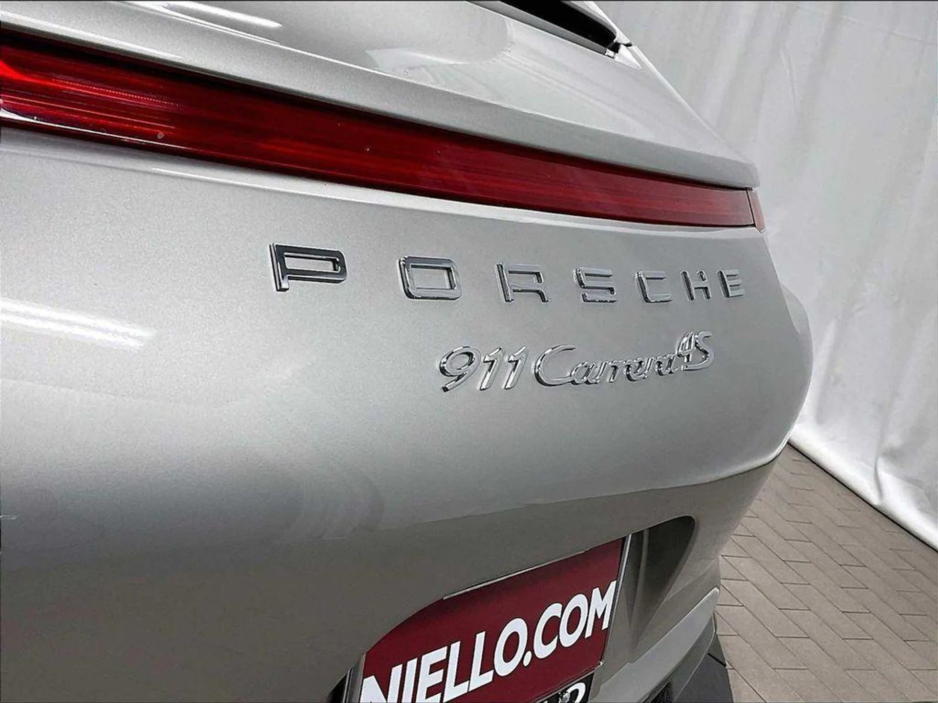 mph028_3709379702_B02d_Ug_Yxg_T5_G5_EM_5_H8nb_A_Tf_TK_1_A_e9da09b512