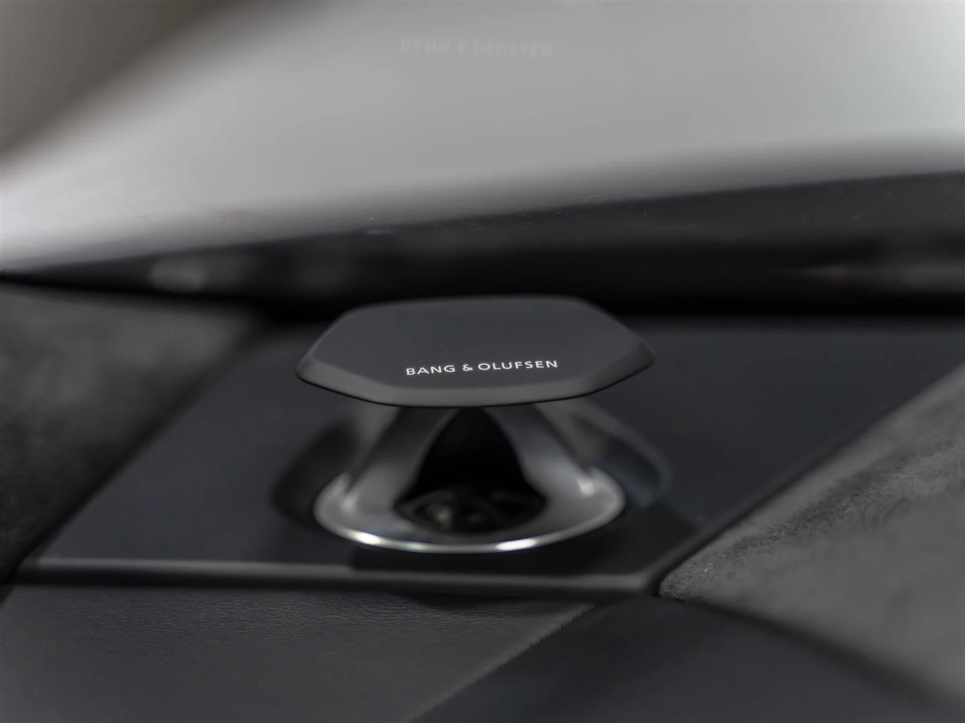 mph028_3712121224_f65d7dbf_f04e_4b37_991d_6a262b43e35d_fe91677134