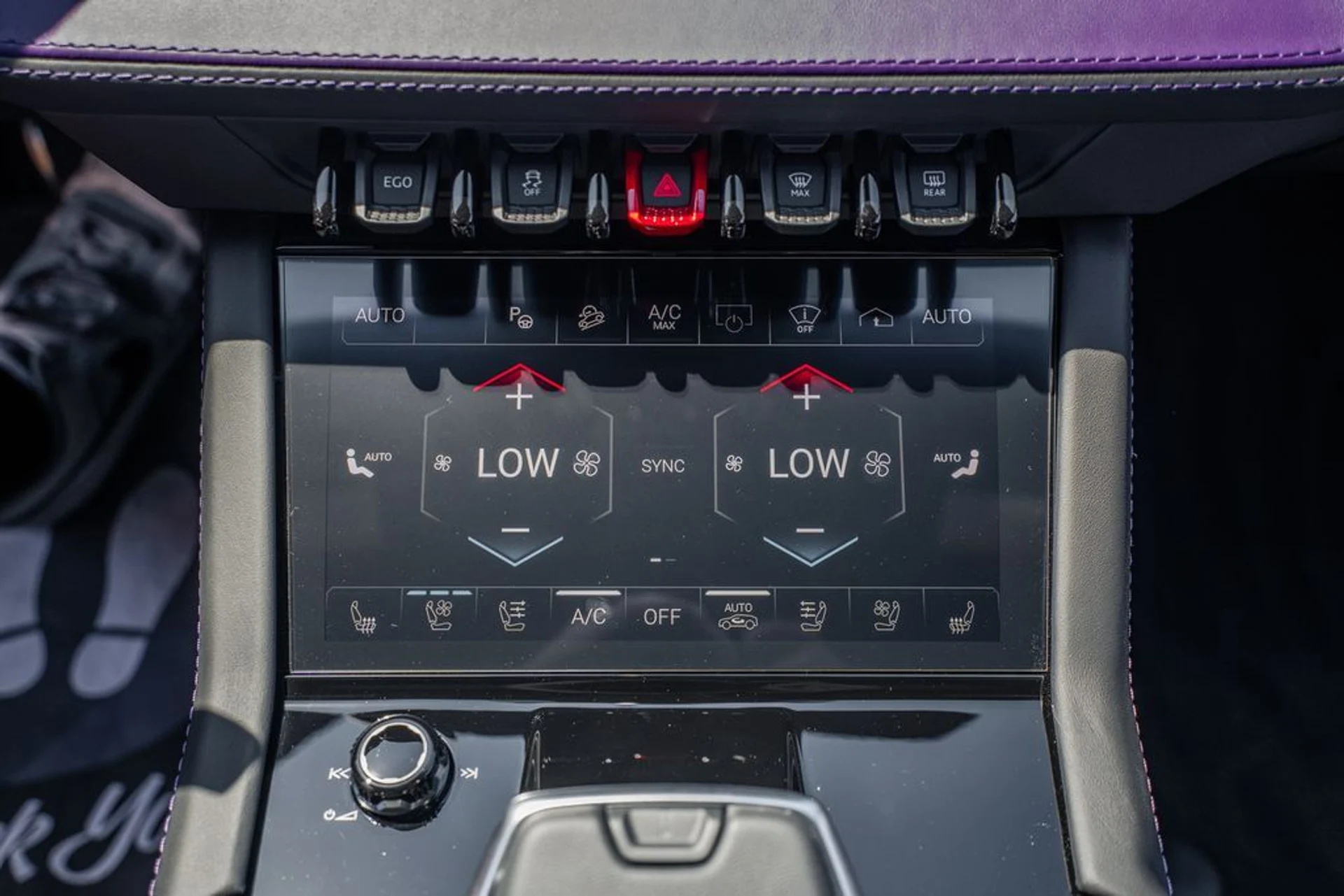 mph028_3713298808_2421a1e4b10a8f65fc71ad9469a24380x_d53e14a829