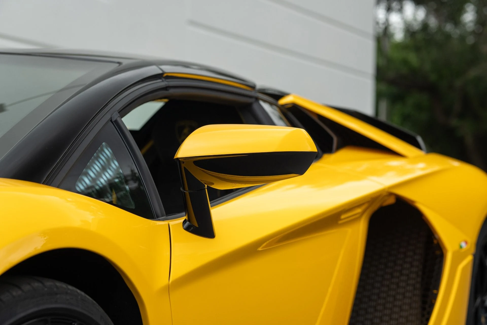 mph028_3713392192_Used_2022_Lamborghini_Aventador_LP_780_4_Ultimae_1757714109_b6c8d30a66