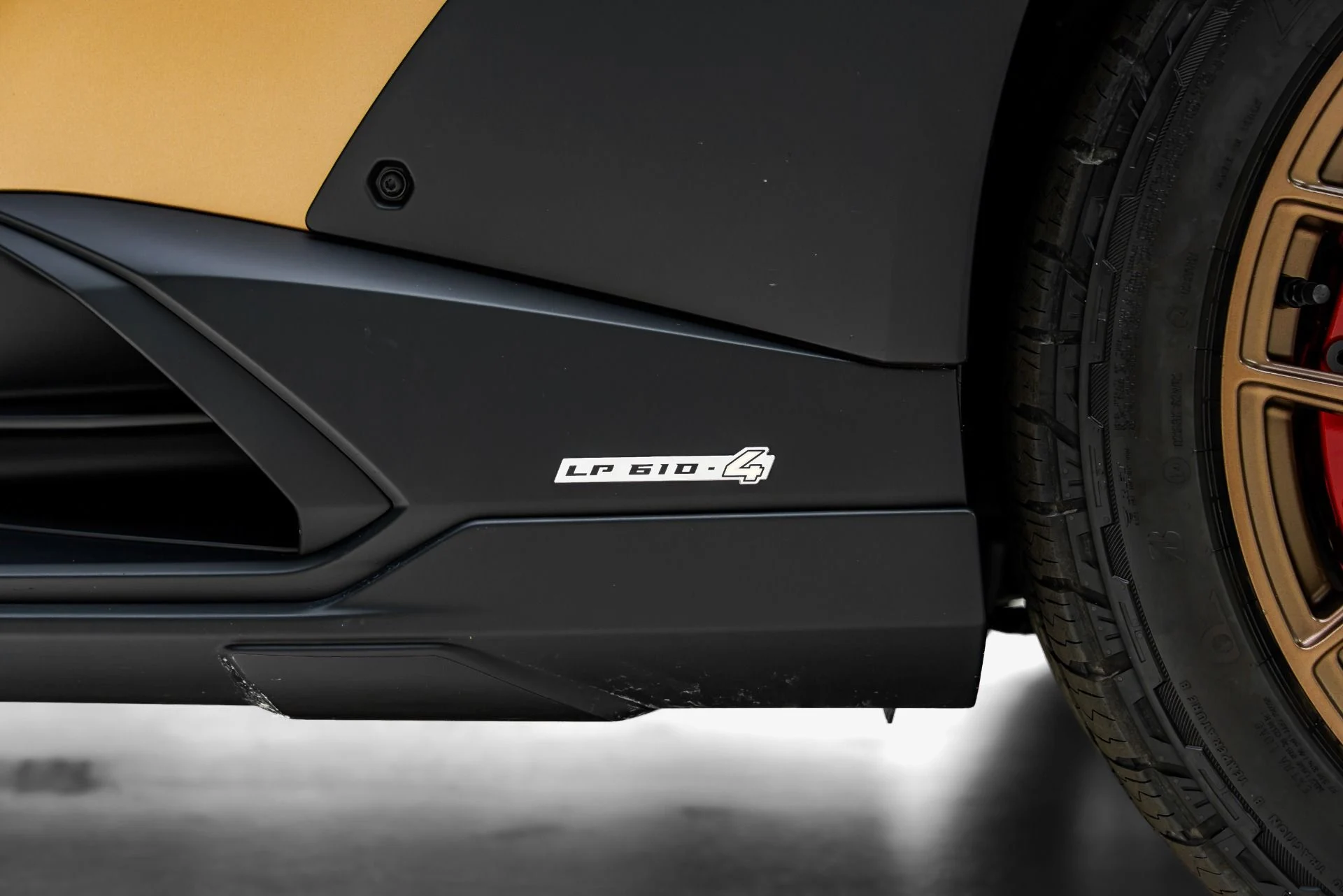 mph028_3713603840_Used_2024_Lamborghini_Huracan_Sterrato_1786041508_d54fc4d544