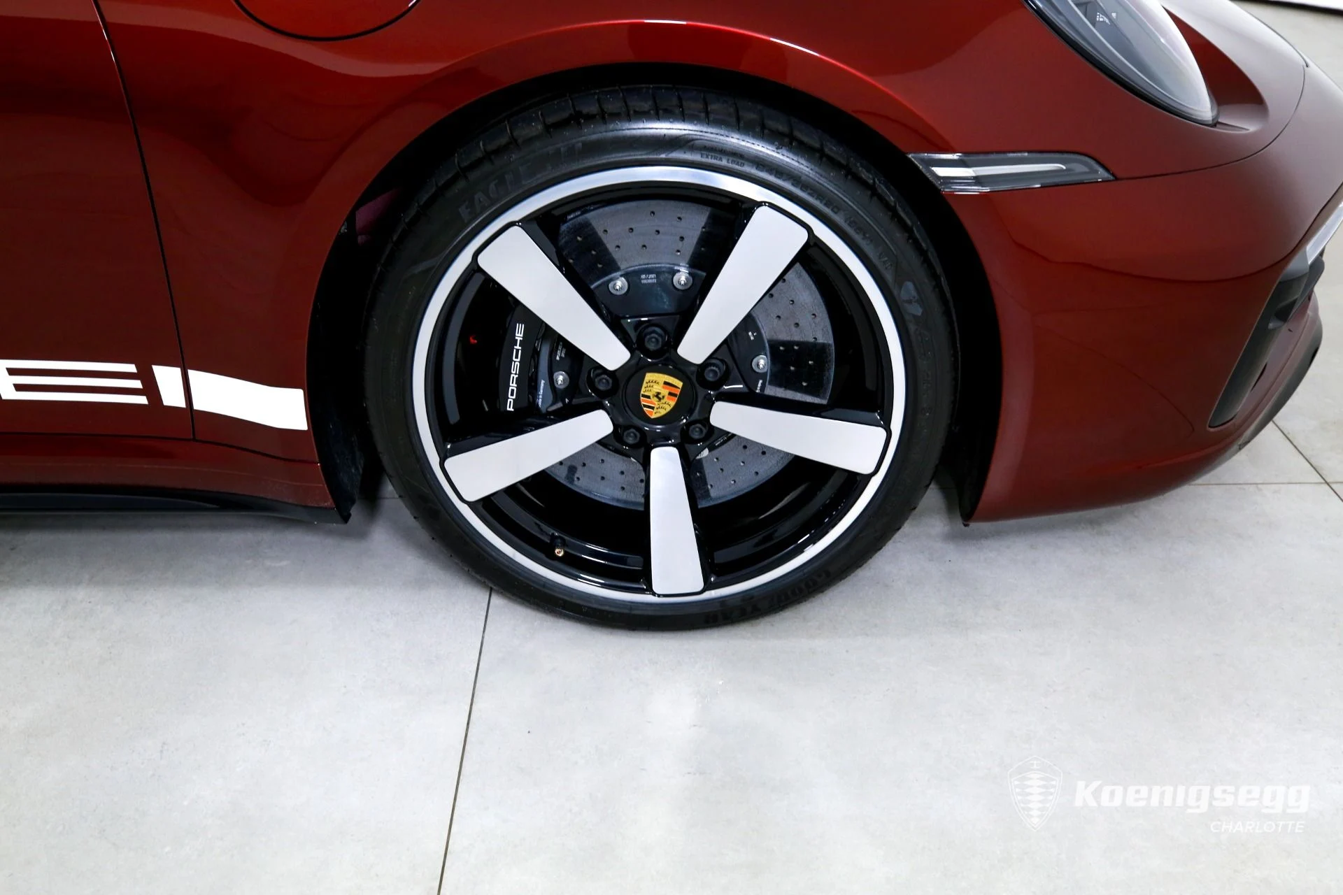 mph028_3716114946_Used_2021_Porsche_911_Targa_4_S_Heritage_Design_Edition_1761056458_c558f13972