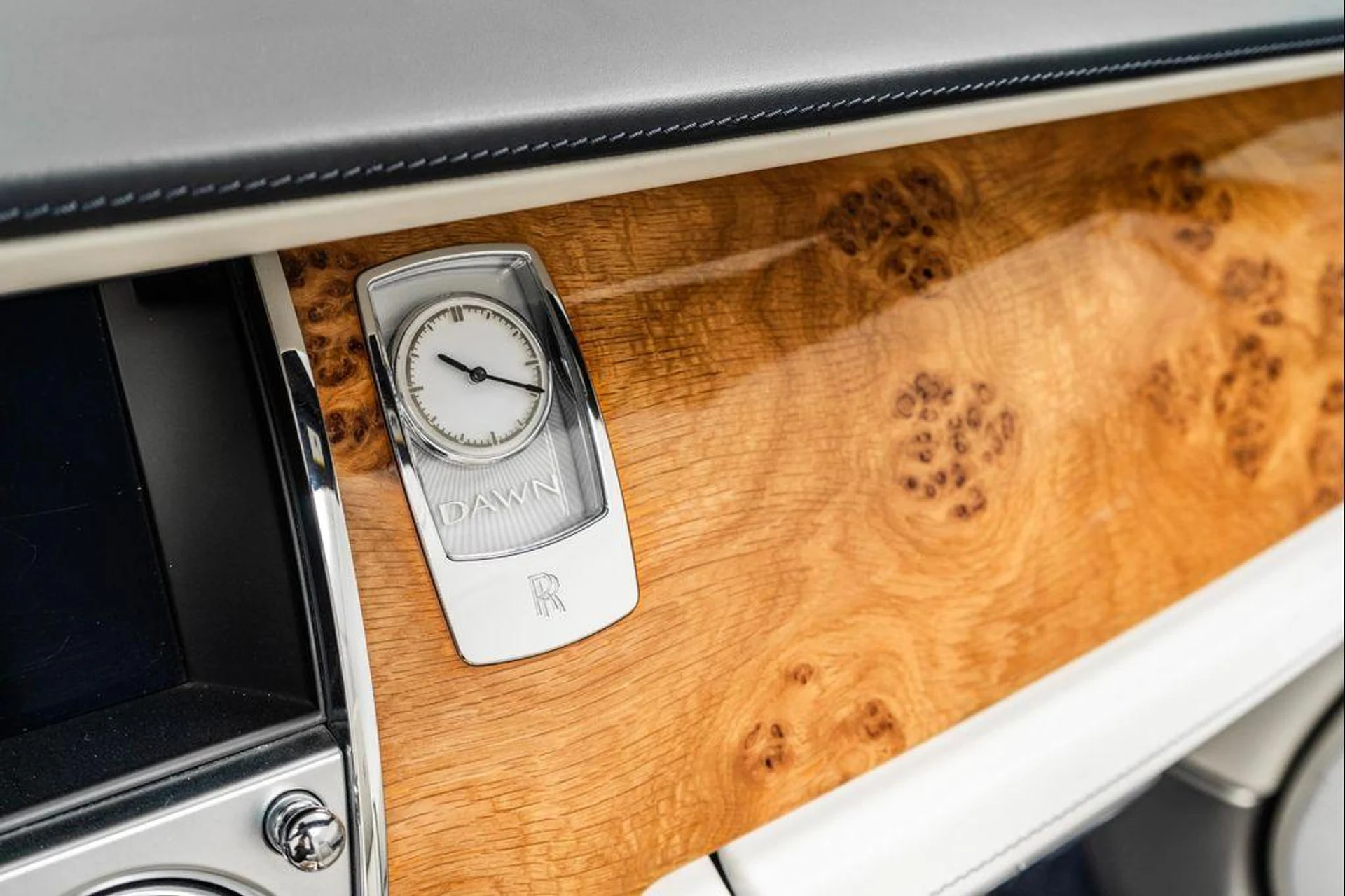 mph028_3723628126_1h_JQ_13xeu3v_Fav_E_Gp_UAL_Df_QKE_fb96aded3e