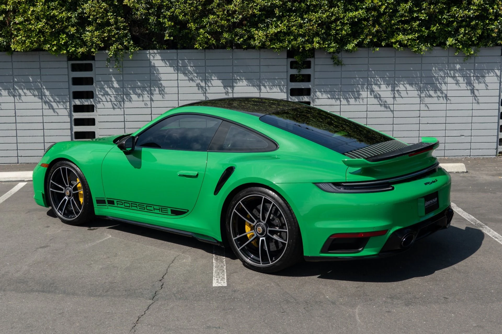 mph028_3725990881_Used_2022_Porsche_911_Turbo_S_1758136963_4c61f899ad