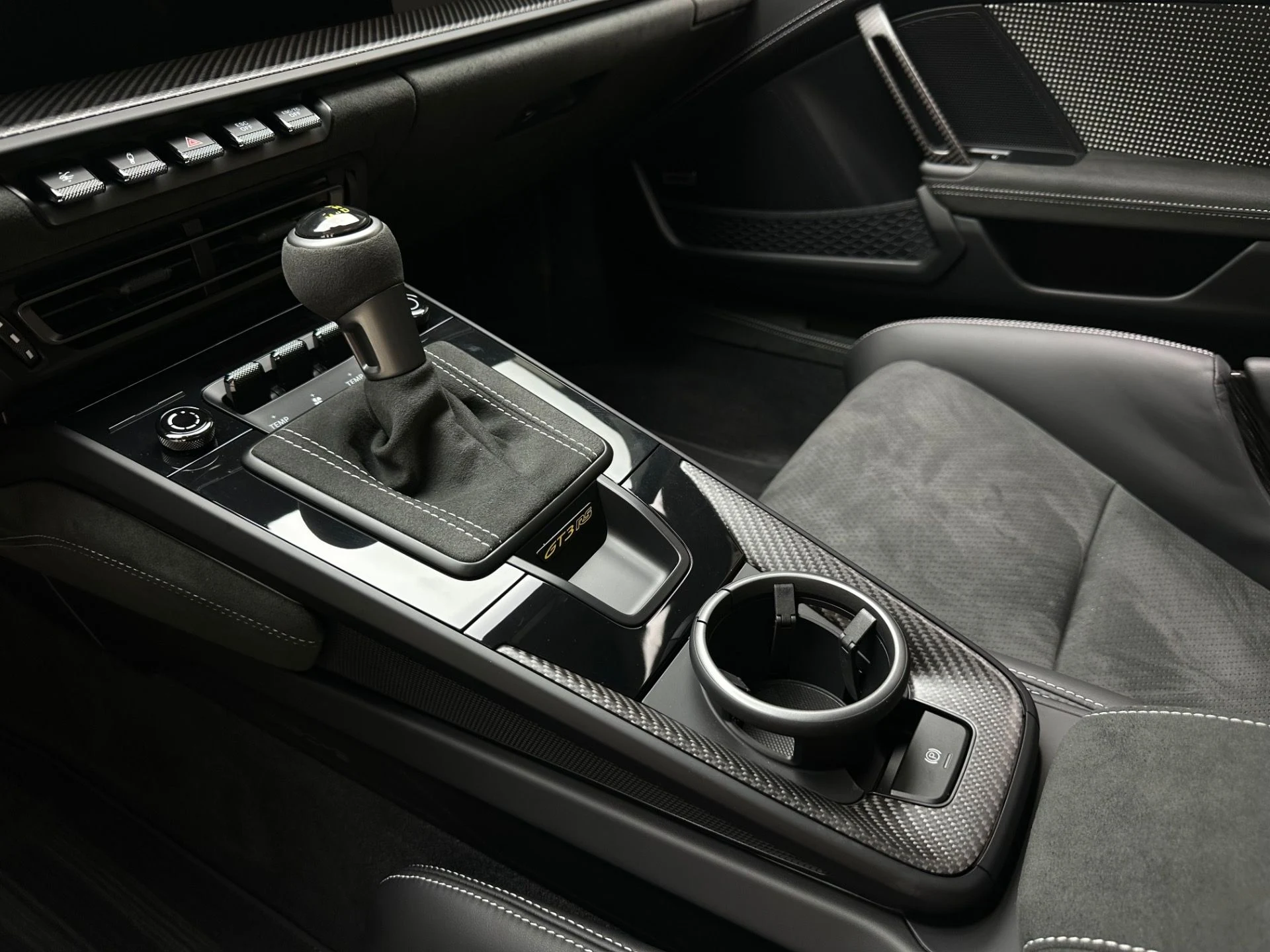 mph028_3727464223_Used_2024_Porsche_911_GT_3_RS_1777498463_013880b3e8