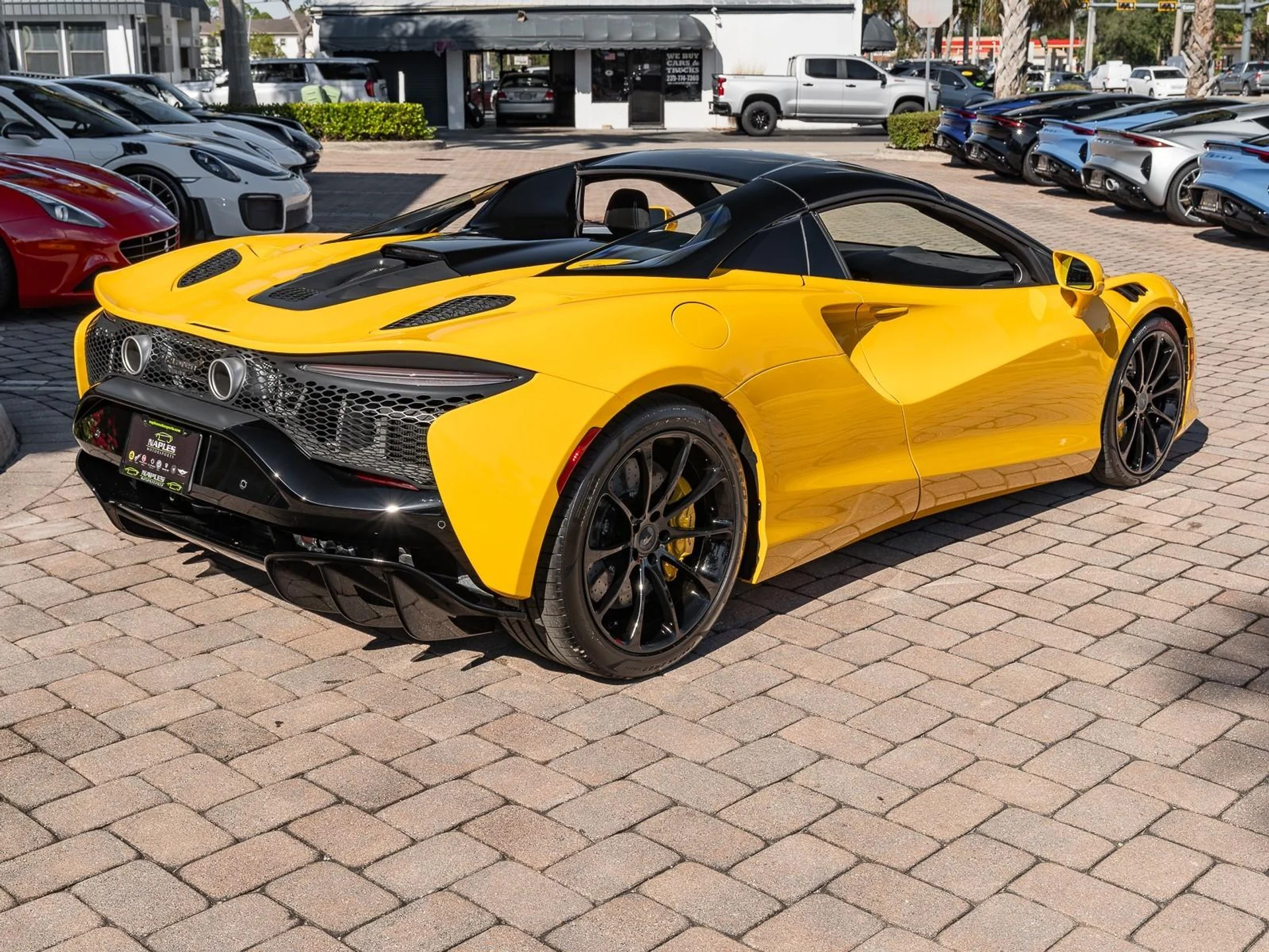 mph028_3730073822_Used_2025_Mc_Laren_Artura_Tech_Lux_1764082932_1bd05c35a7