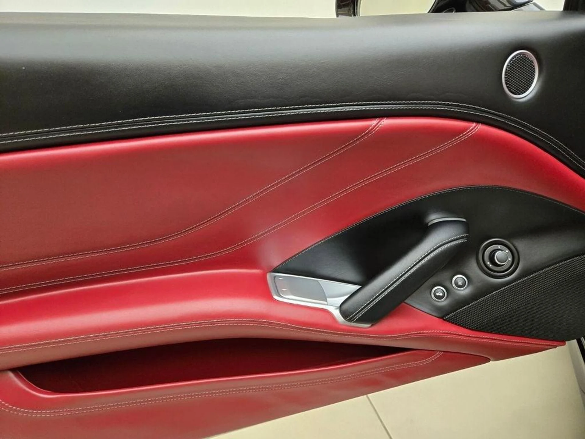 mph028_3735202082_Used_2015_Ferrari_California_T_1776503265_7a59055e77