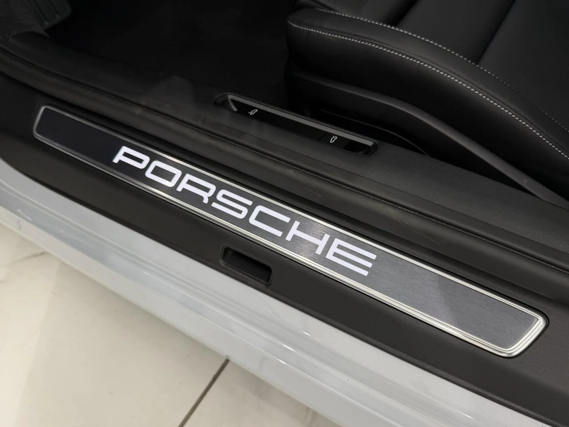 mph028_3737499513_85722f886bde0cdc77baff9a058afe07_4b0455ef13